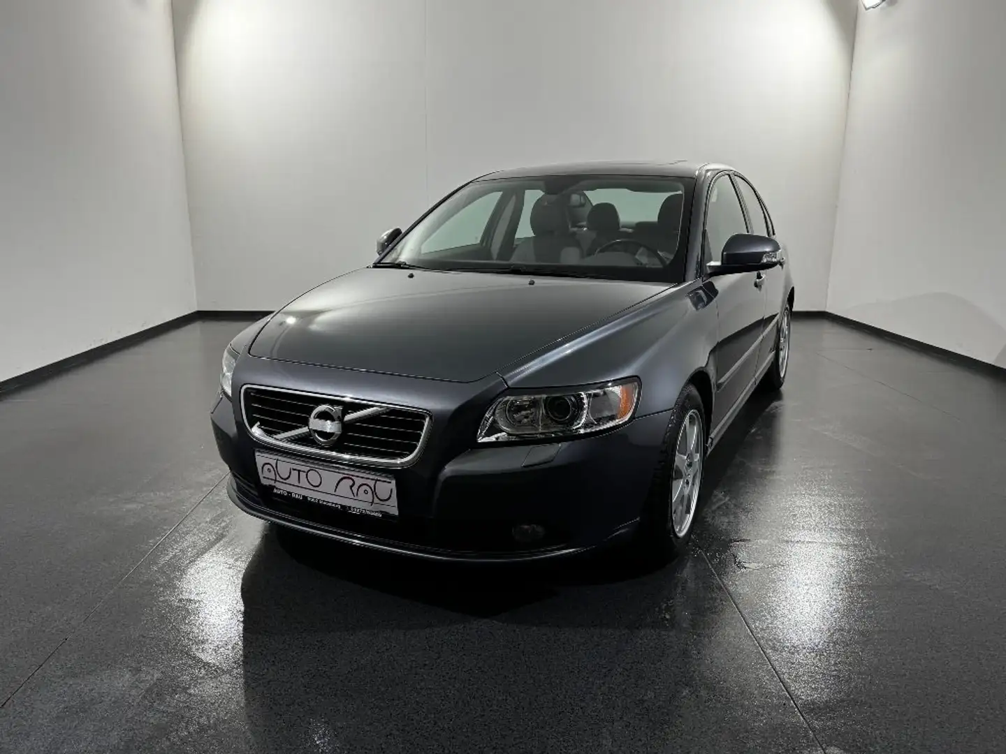 Volvo S40 D2 Business Edition Grau - 2