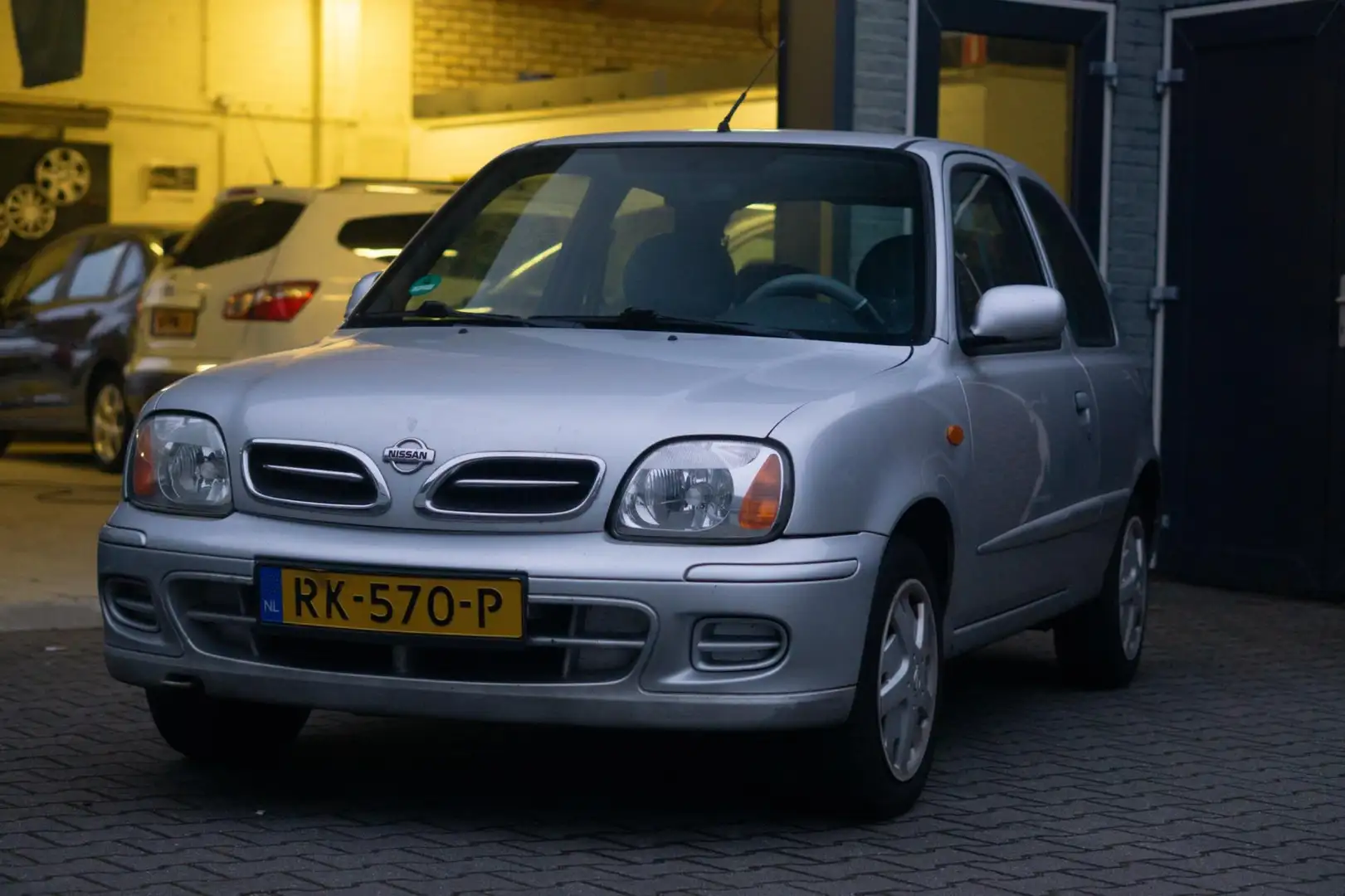 Nissan Micra 1.0| Airco Gris - 2