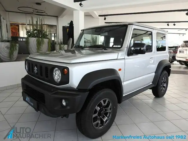 Suzuki Jimny 1,5 VVT Allgrip Flash*4-SITZER*