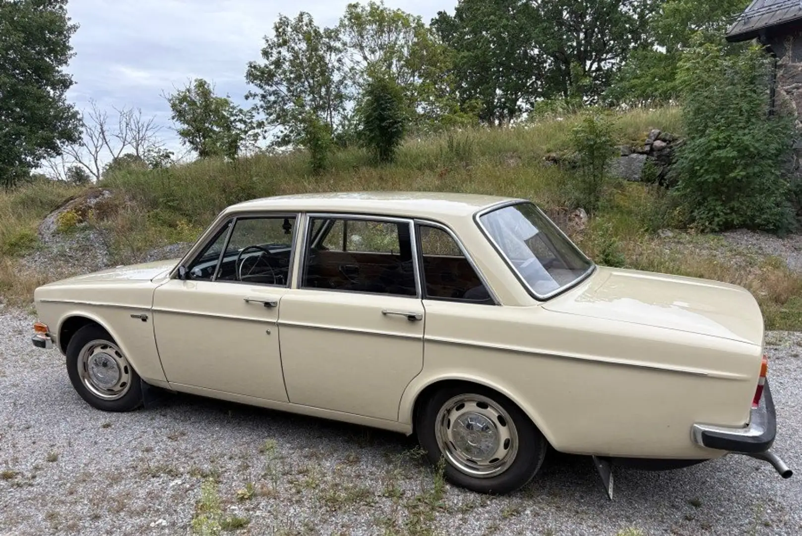 Volvo 144 Бежевий - 2