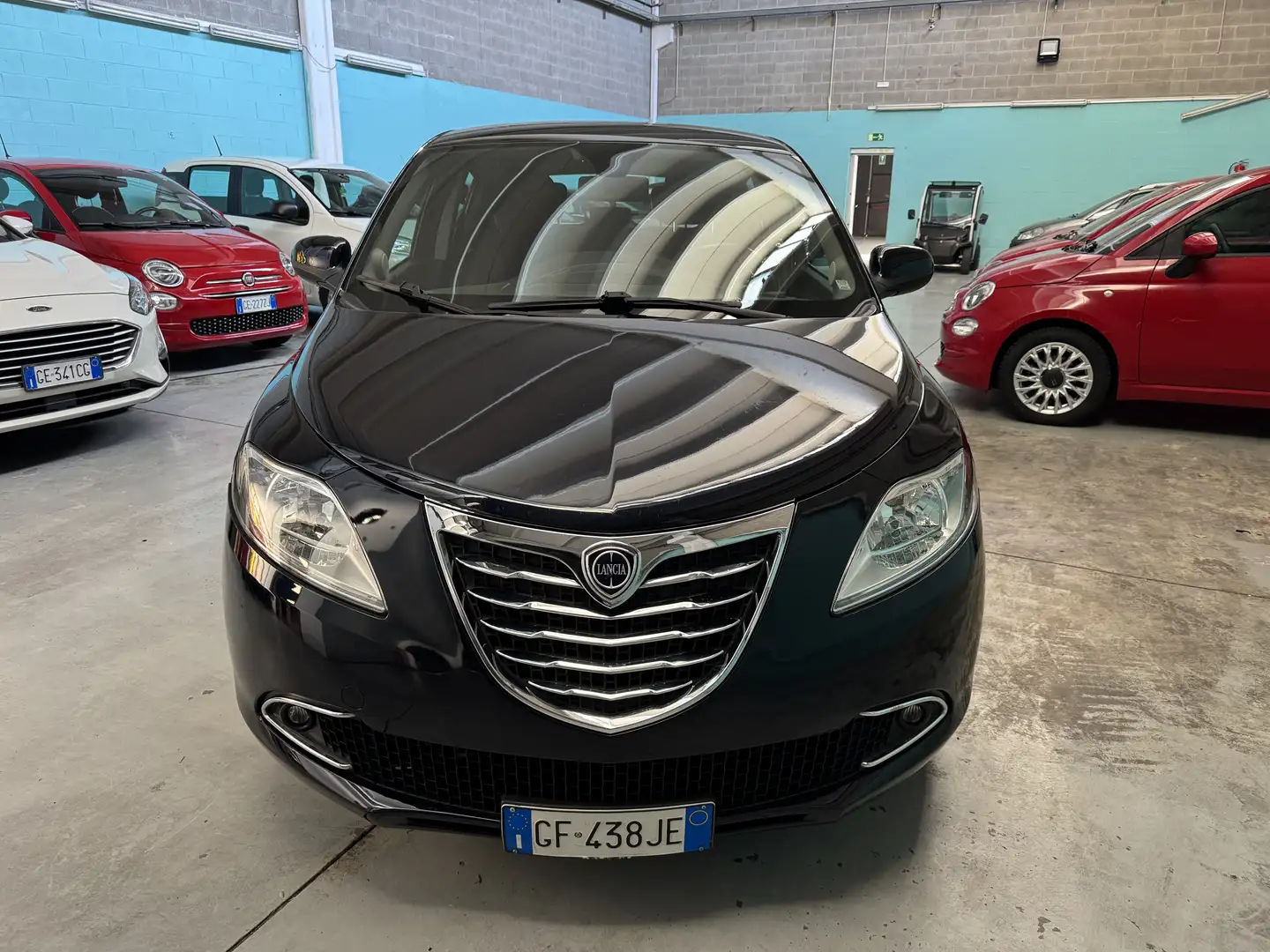 Lancia Ypsilon Ypsilon III 2011 0.9 t.air Platinum s Černá - 2