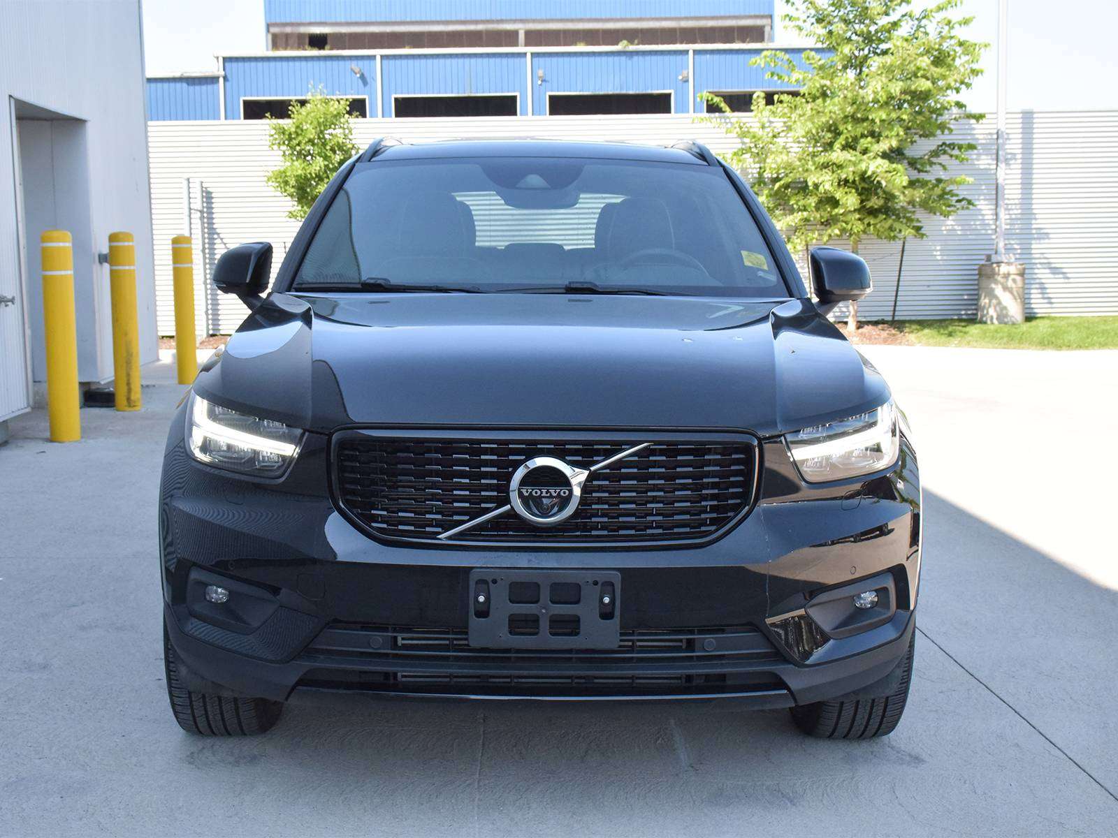 2022 Volvo XC40 T5 AWD R-Design — снимка 1