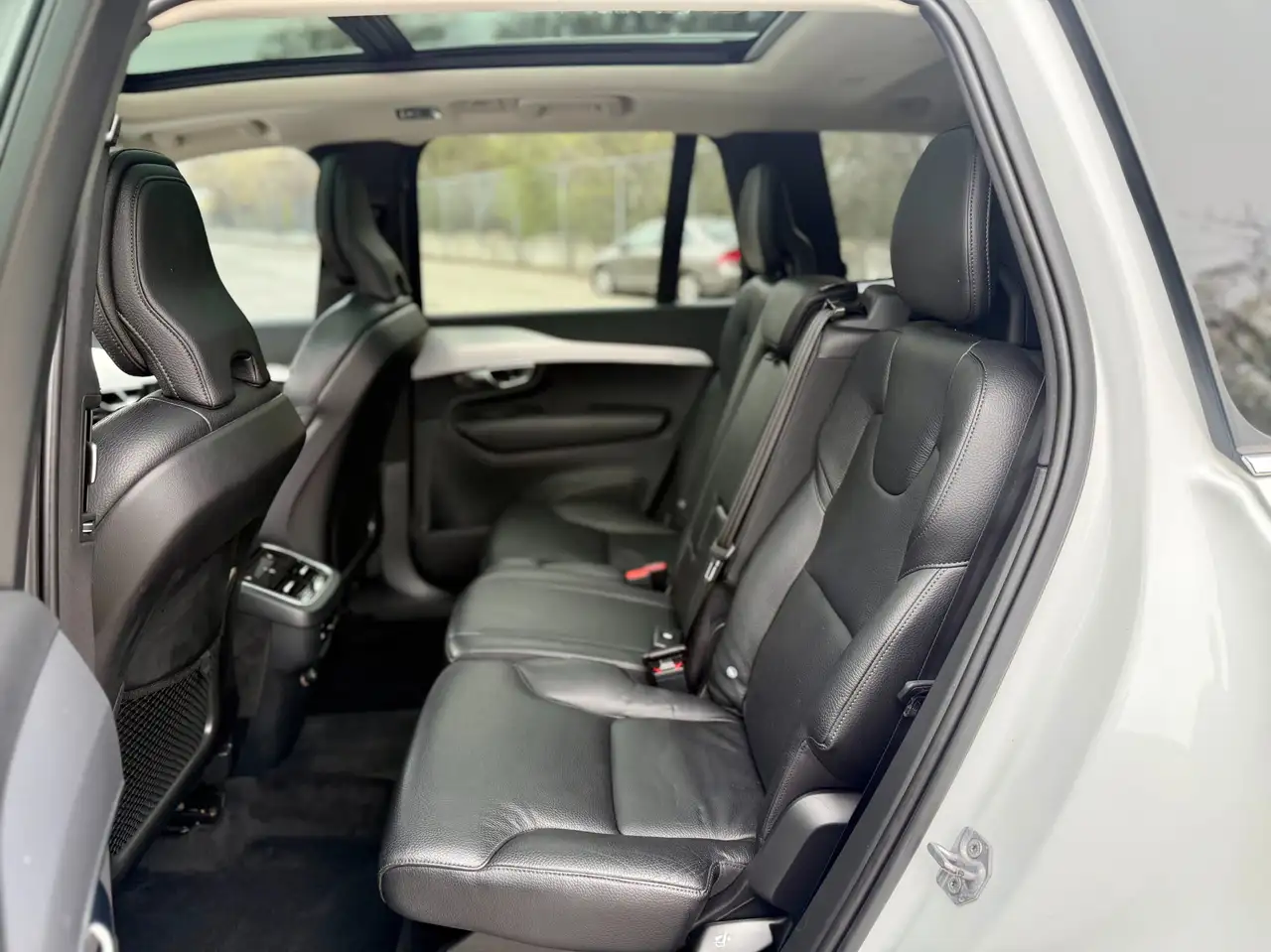 Volvo XC90 снимка Volvo XC90