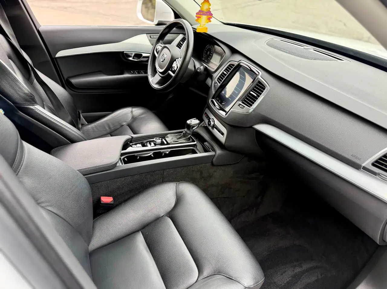 Volvo XC90 снимка Volvo XC90