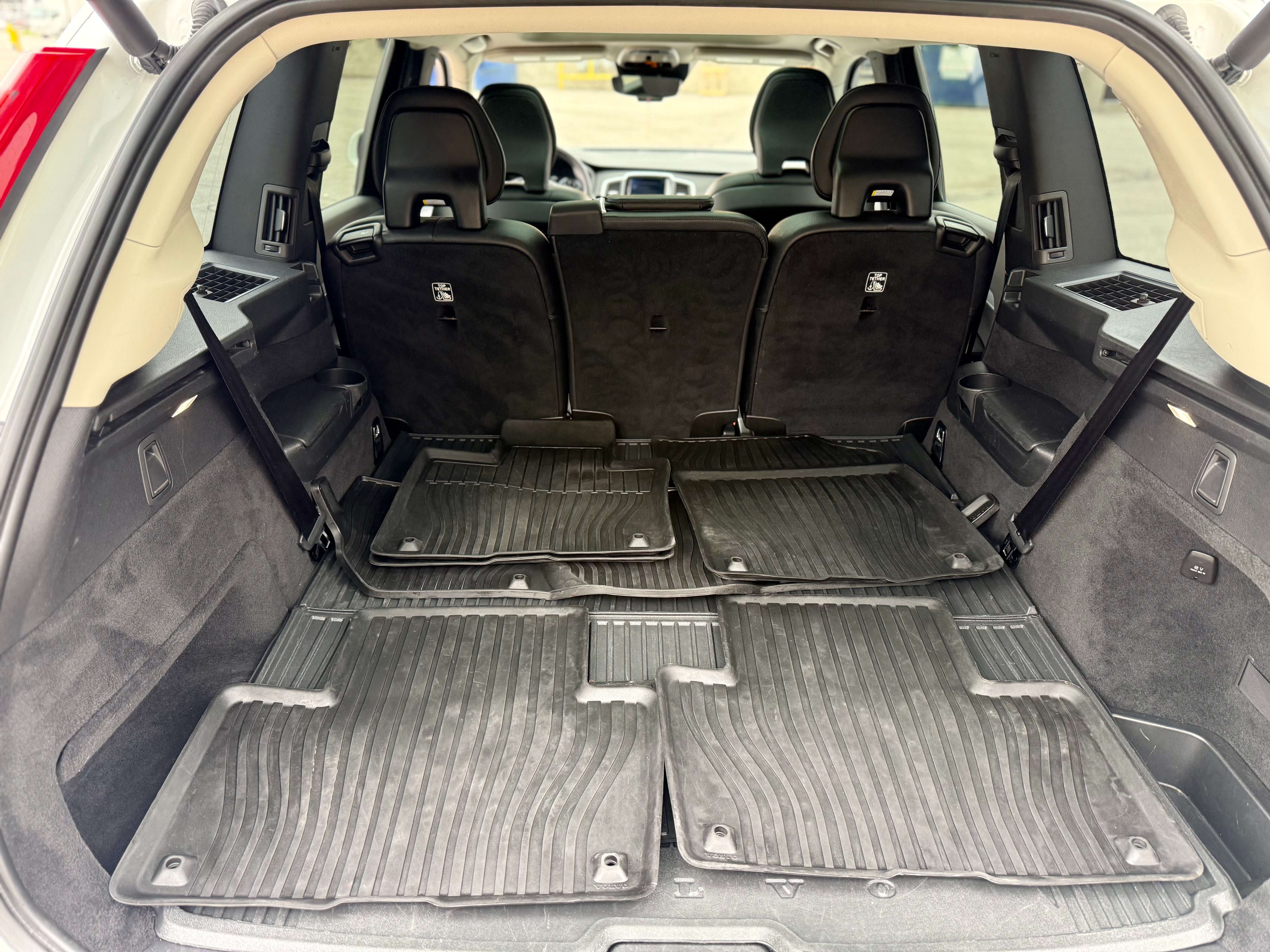 2019 Volvo XC90 Momentum thumb 13