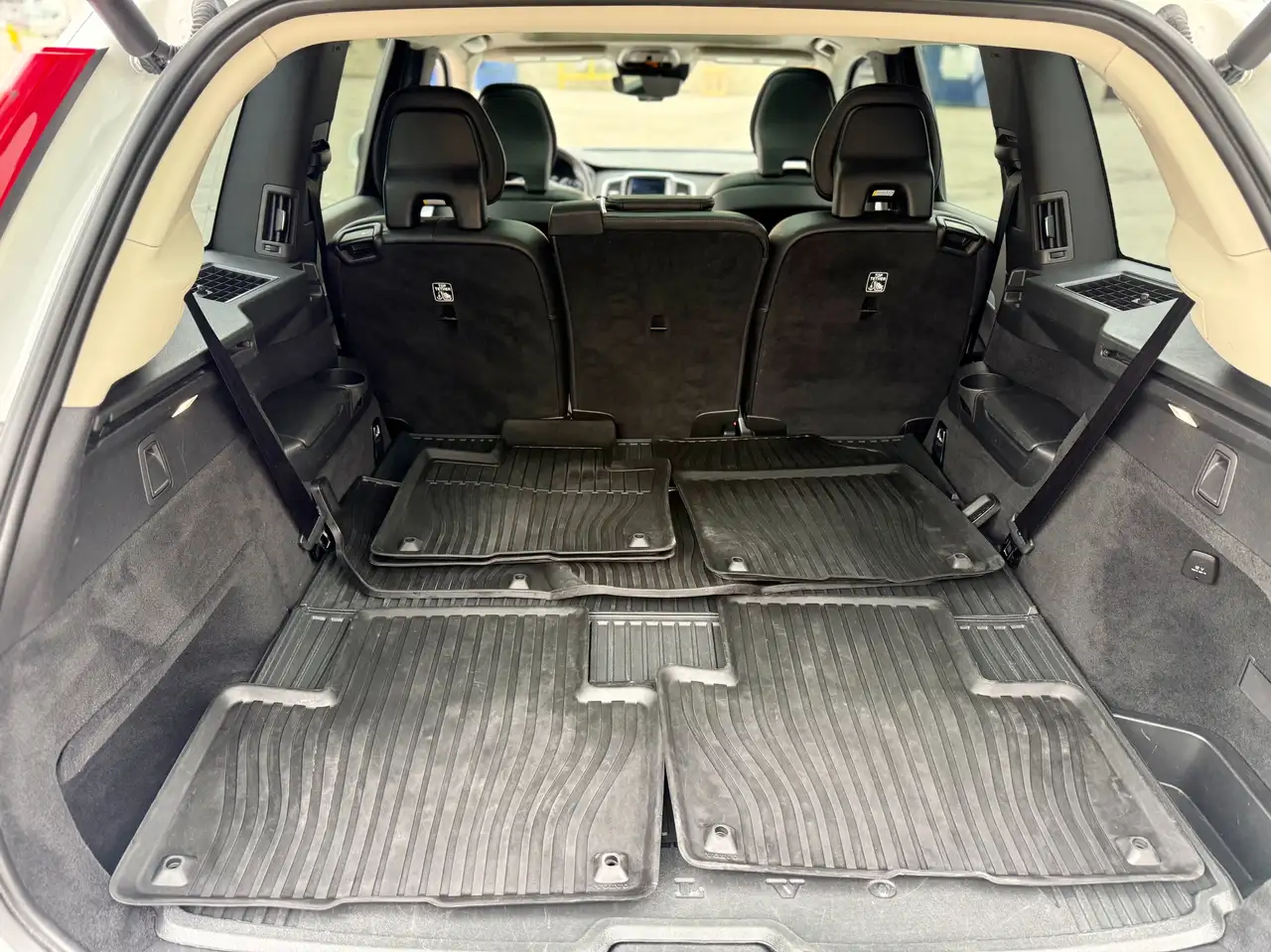 Volvo XC90 снимка Volvo XC90