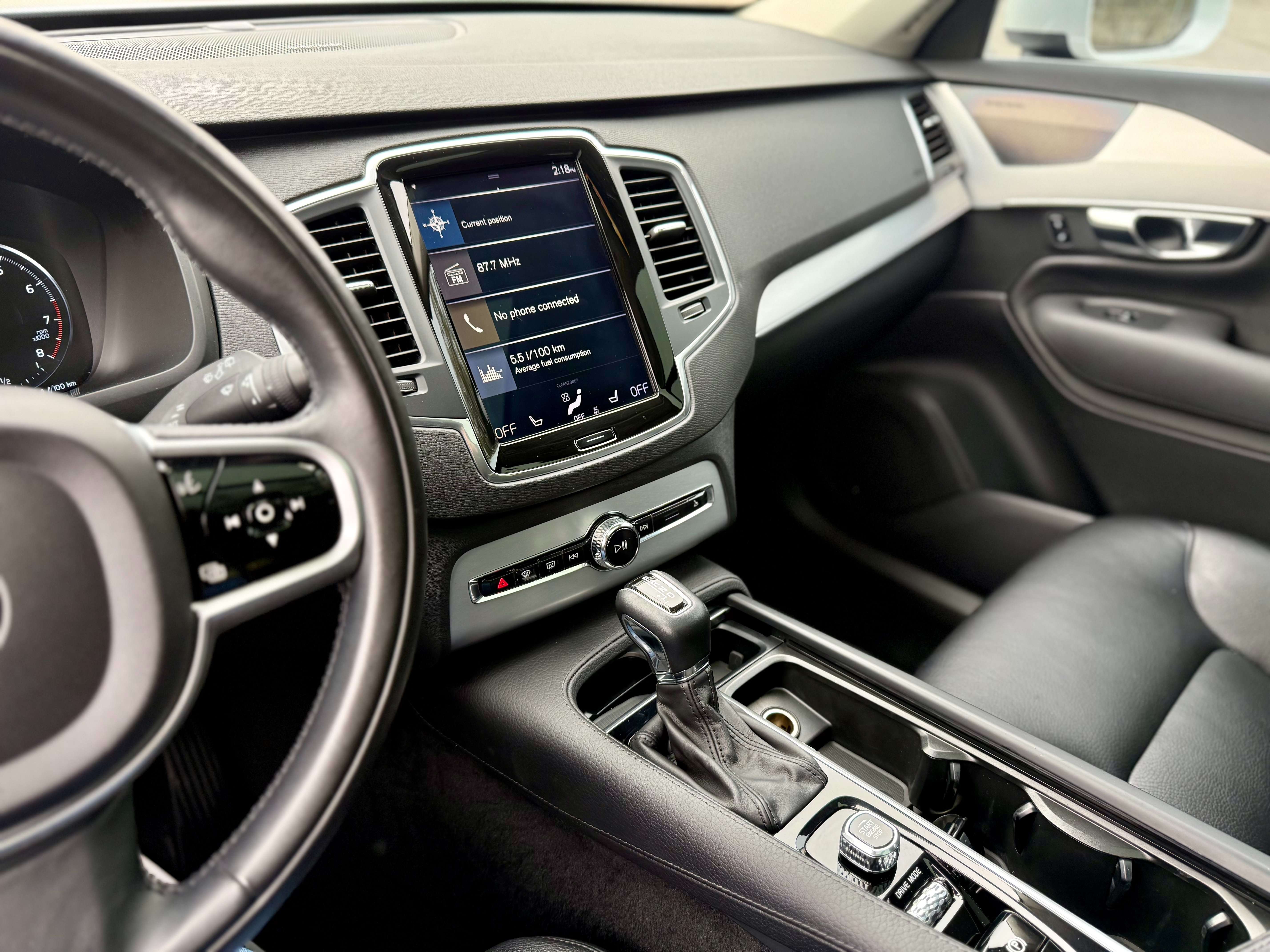 2019 Volvo XC90 Momentum thumb 10