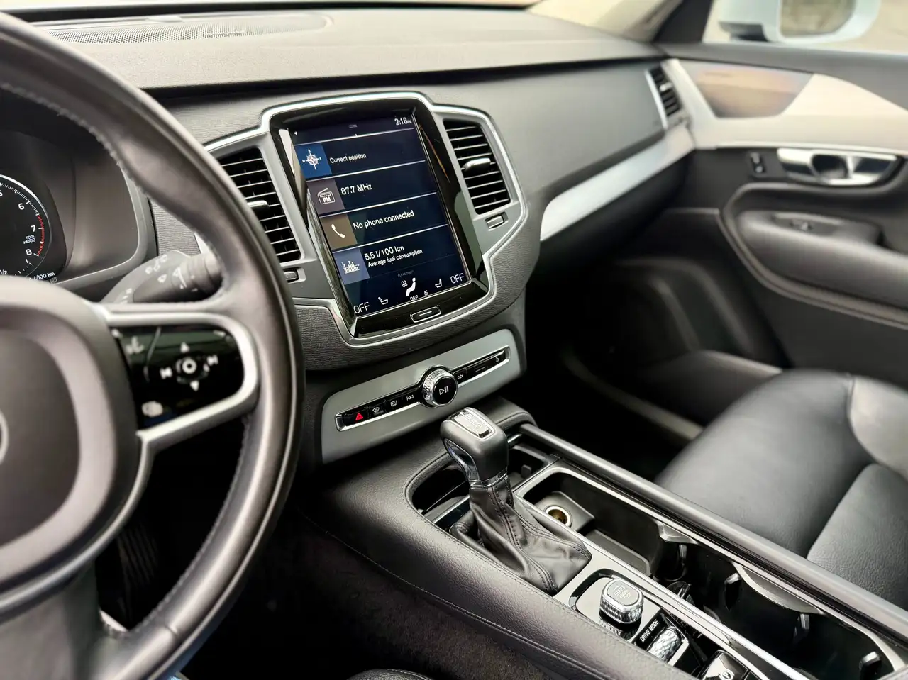 Volvo XC90 снимка Volvo XC90