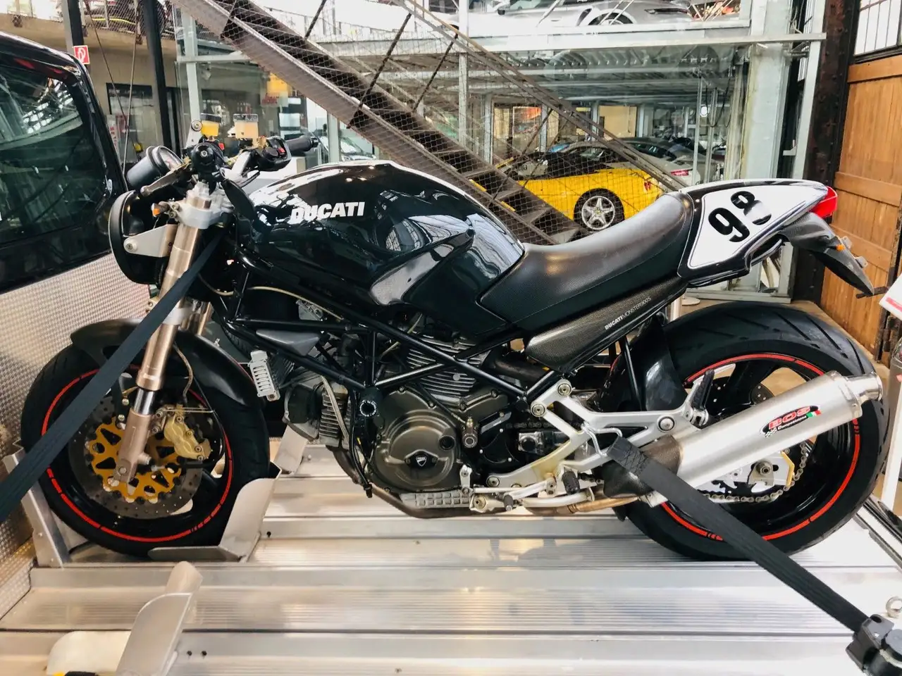 Ducati Monster 900