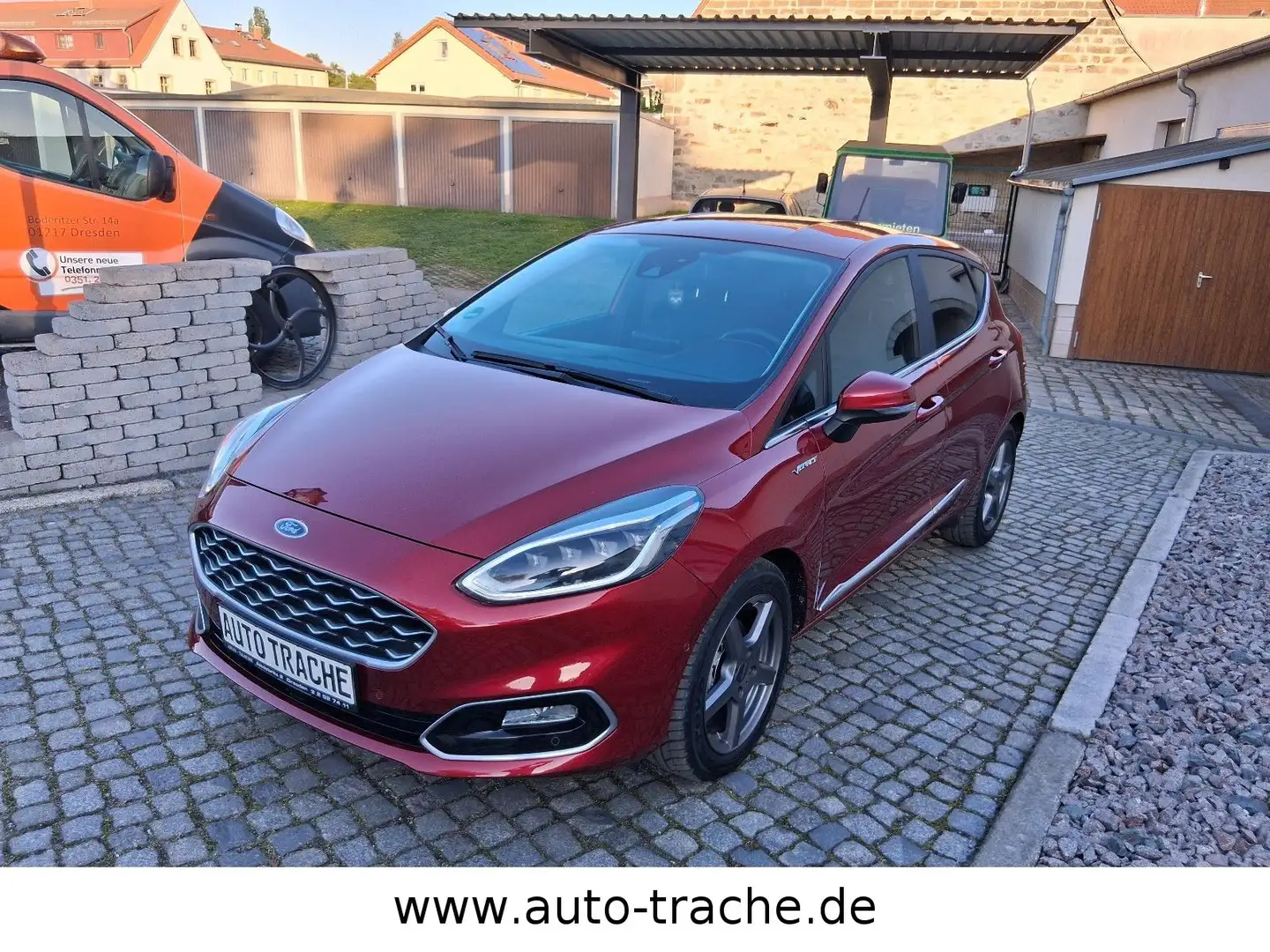 Ford Fiesta Vignale SH Navi Automatik PDC V+ H Rot - 1