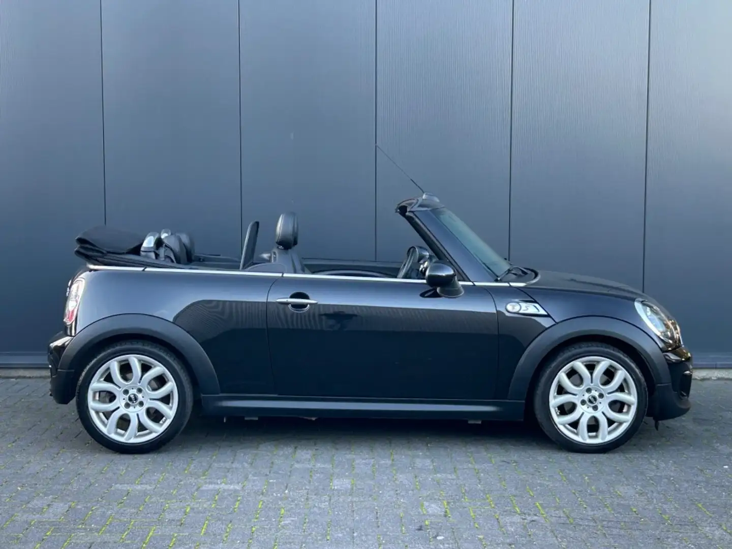 MINI Cooper S Cabrio Cooper S 184pk Chili Leder Navi Cruise Xenon PDC Noir - 2