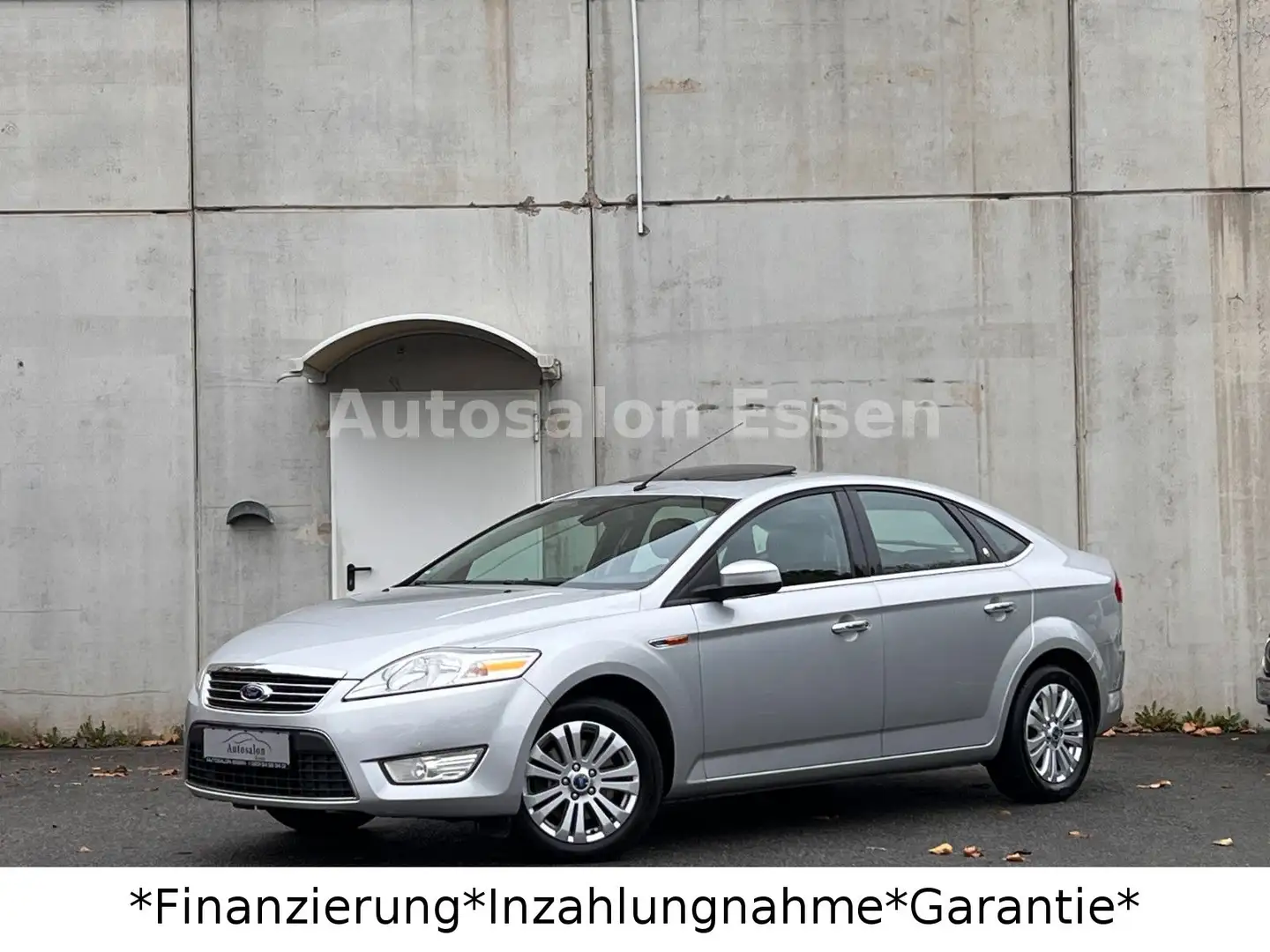 Ford Mondeo Lim.*Ghia*Navi*PDC*Alu*Klima*Shd* Stříbrná - 2