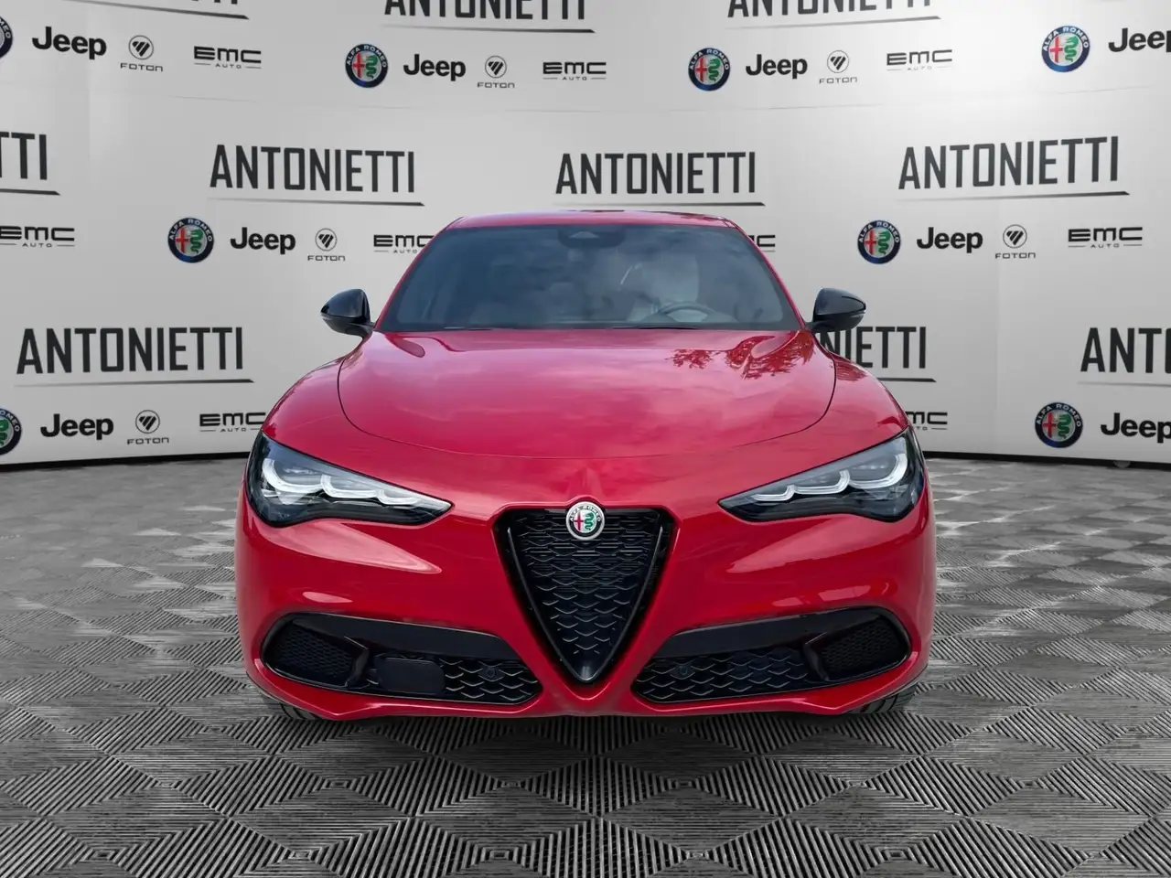 Alfa Romeo Stelvio 2025