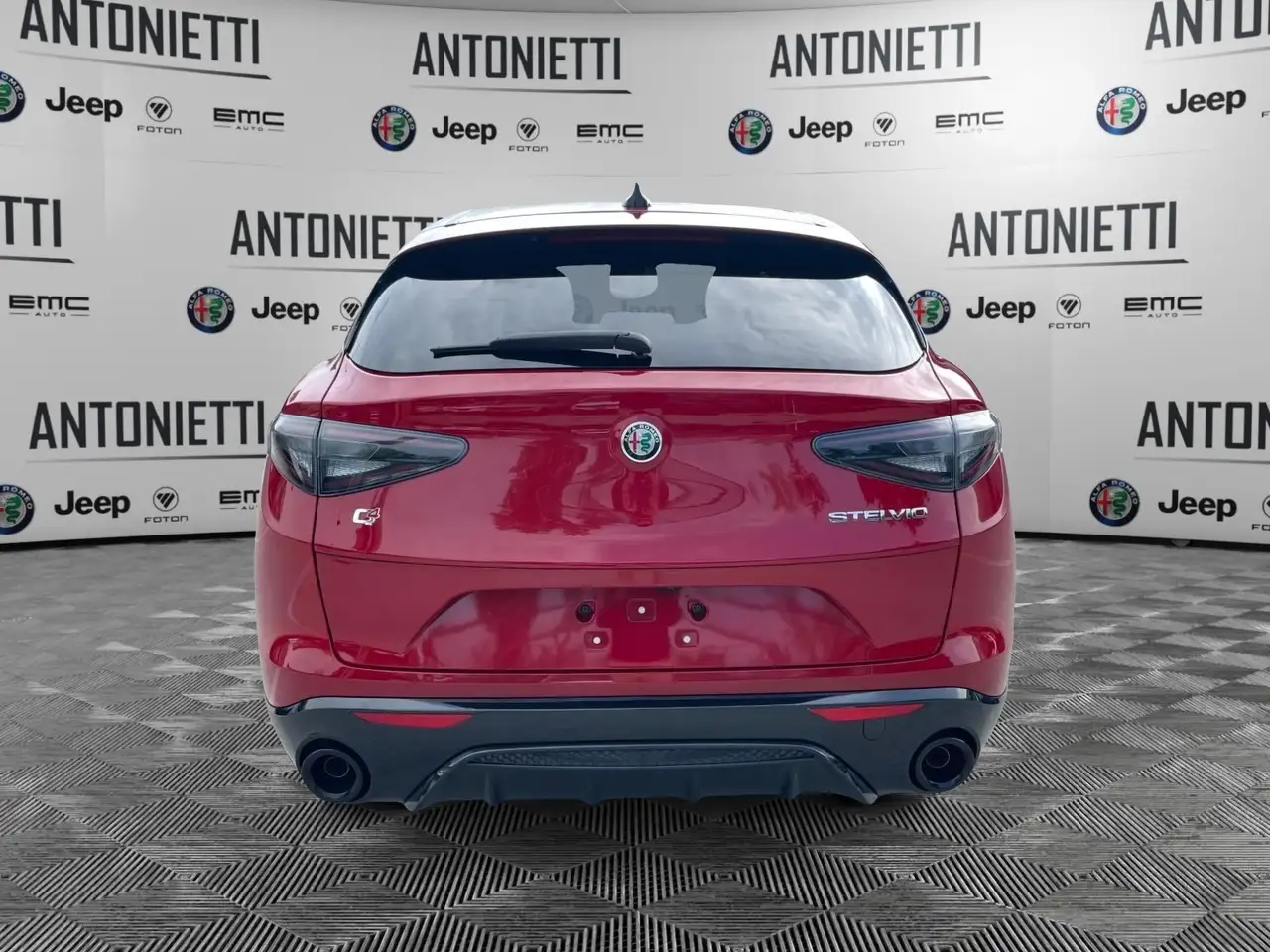 Alfa Romeo Stelvio 2025 — фото 6