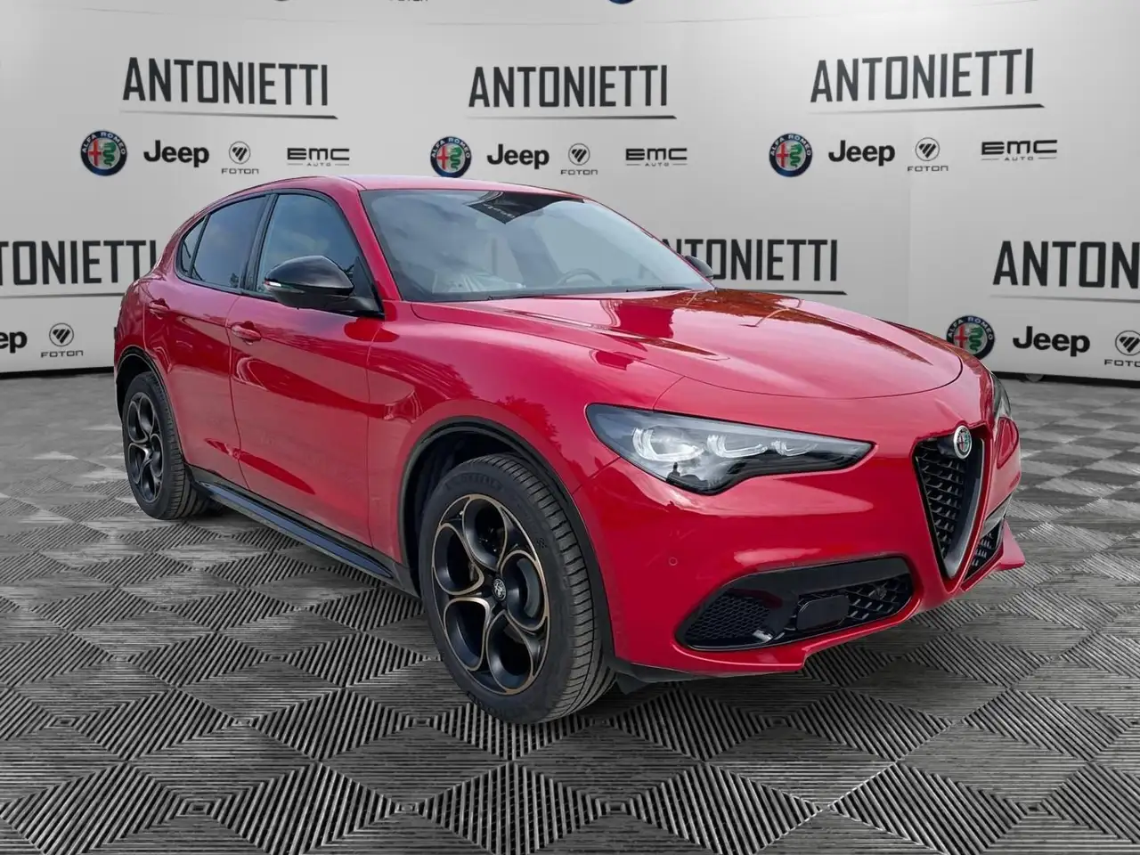 Alfa Romeo Stelvio 2025