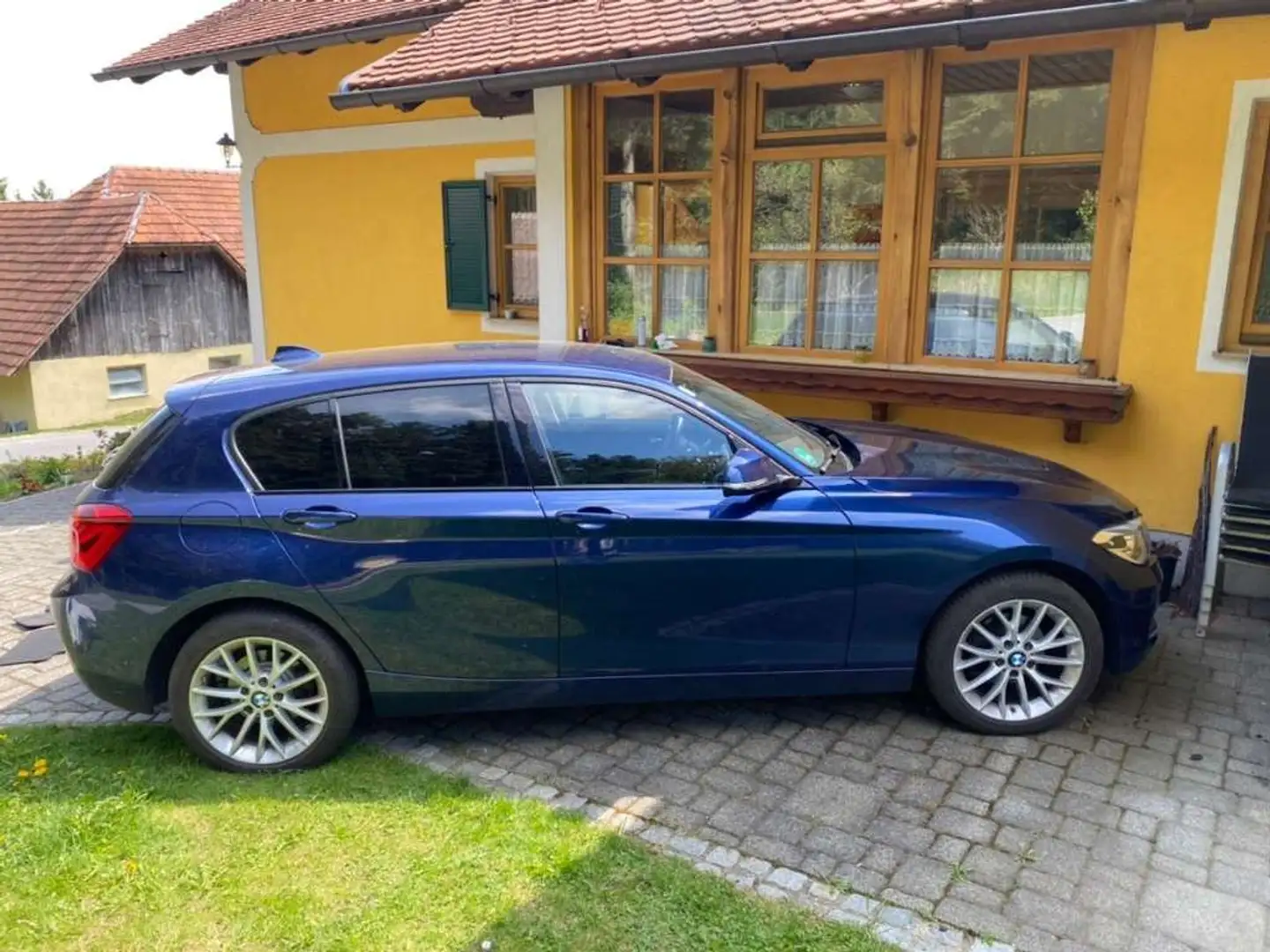 BMW 118 118d M Sport Aut. M Sport Blau - 1