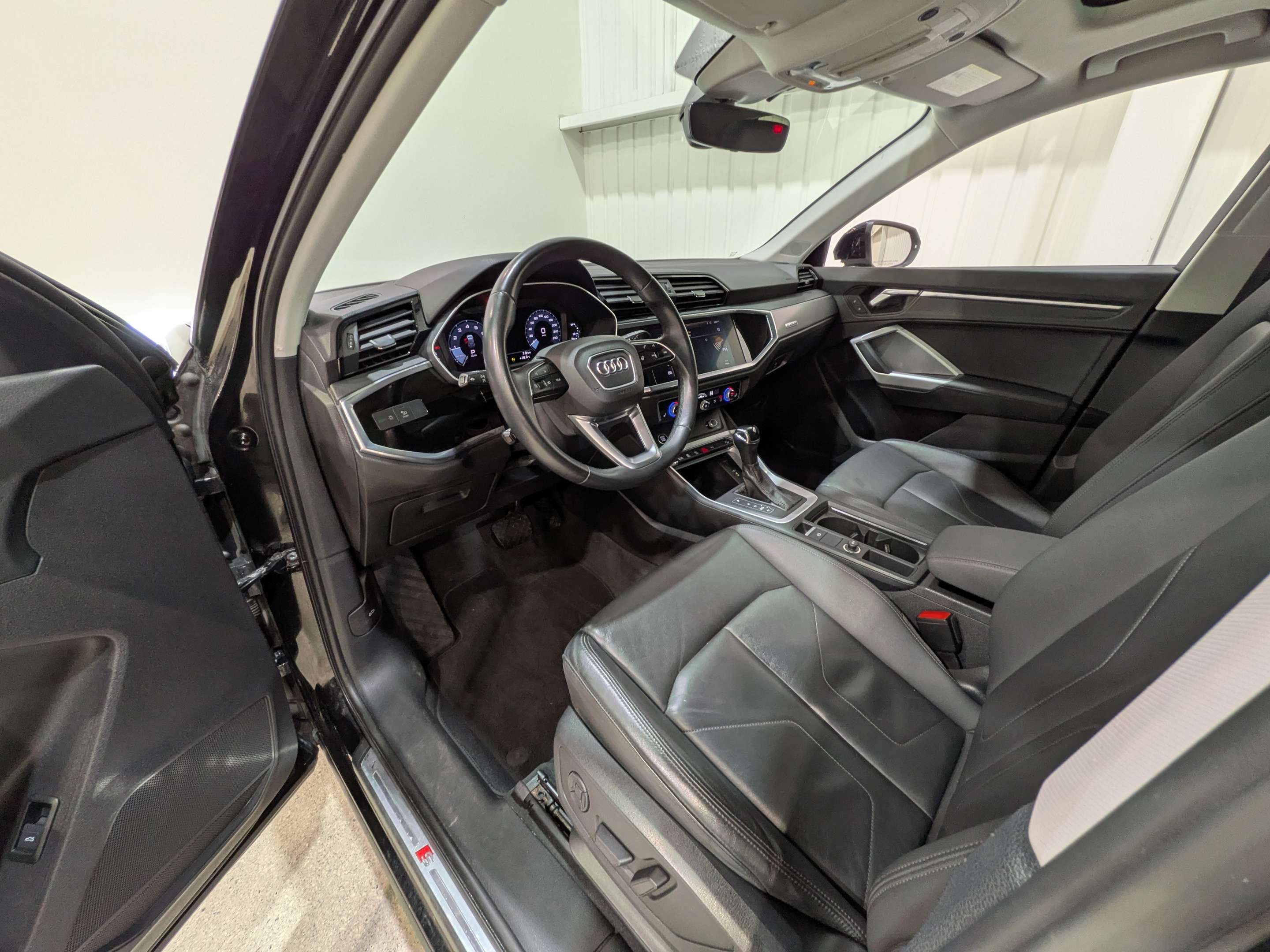 Audi Q3 2021
