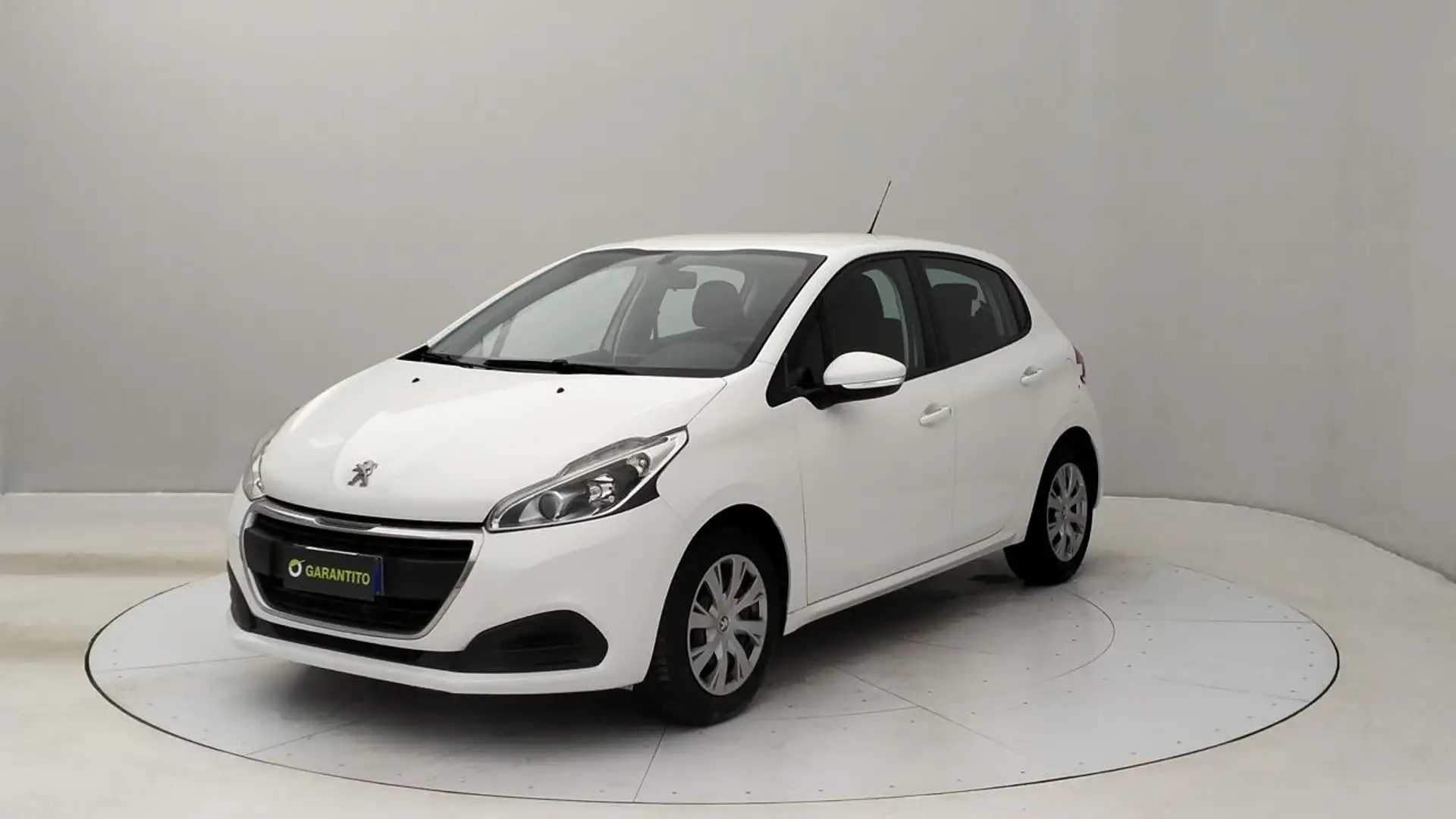 Peugeot 208 1.2 puretech Active s&s 82cv 5p neopatentati Bianco - 1