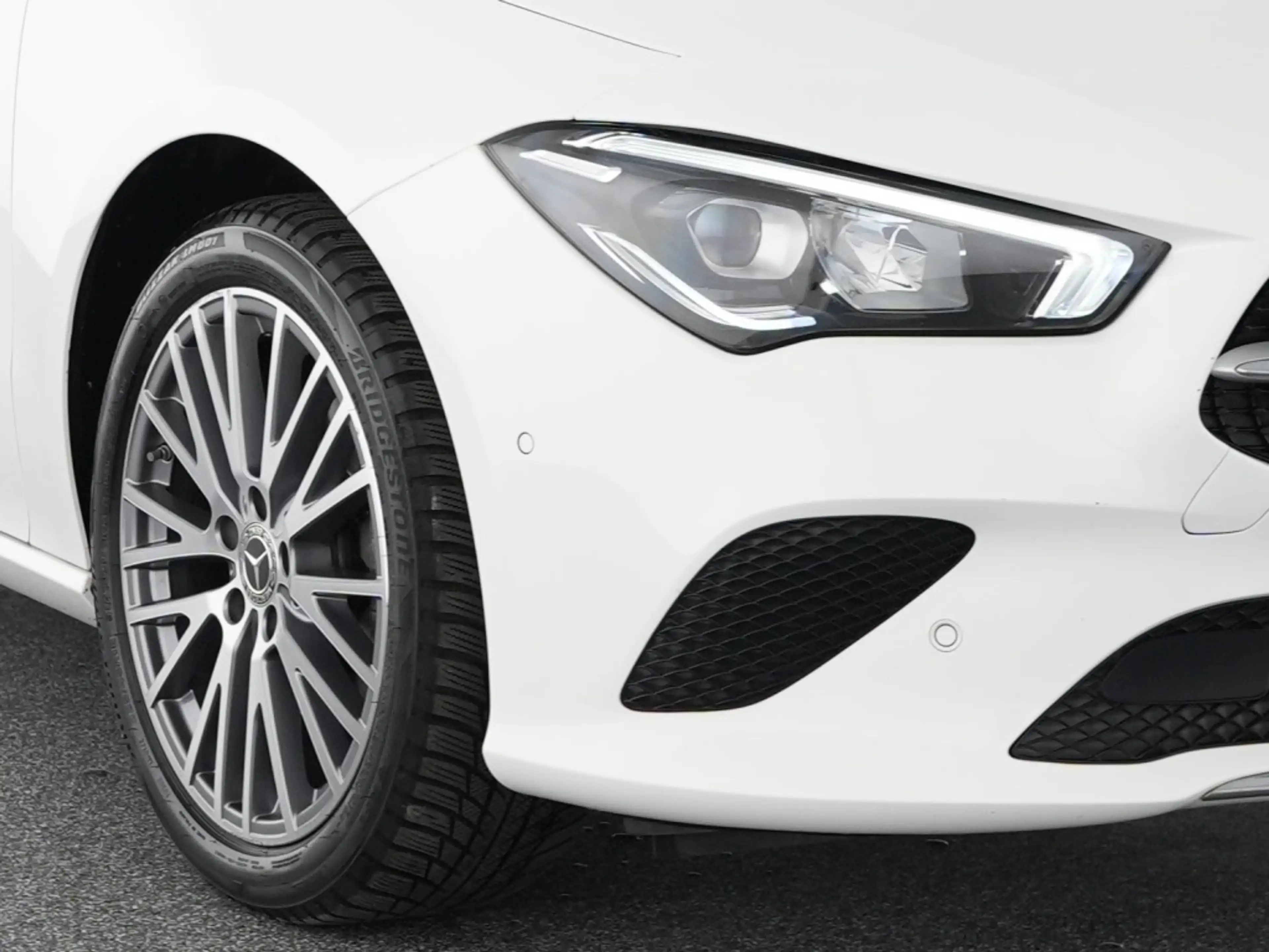 Mercedes-Benz CLA 200 Coupé Progressive Kamera LED MBUX Highend — photo 7