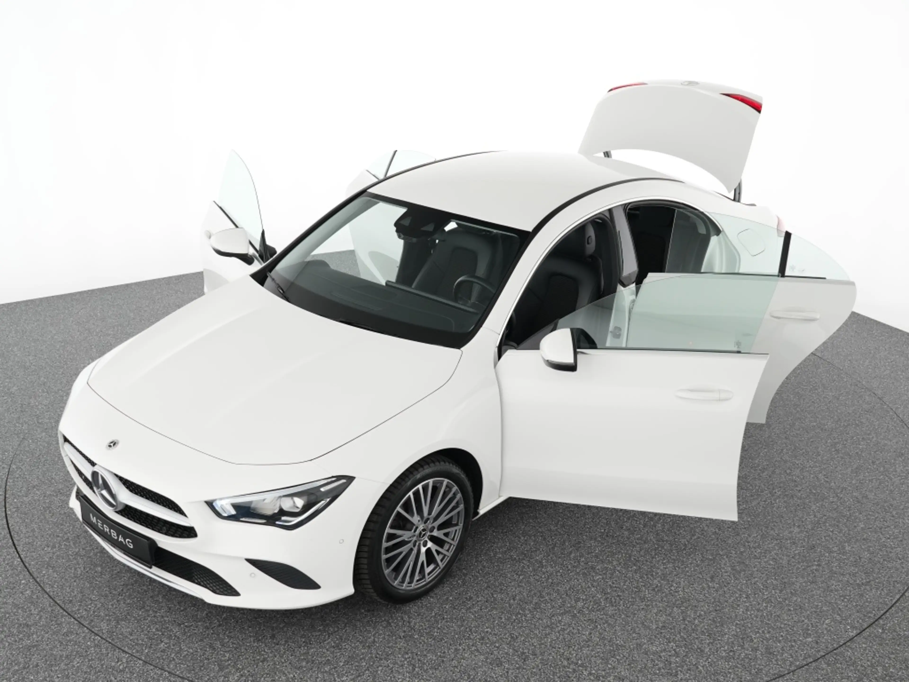Mercedes-Benz CLA 200 Coupé Progressive Kamera LED MBUX Highend — photo 12