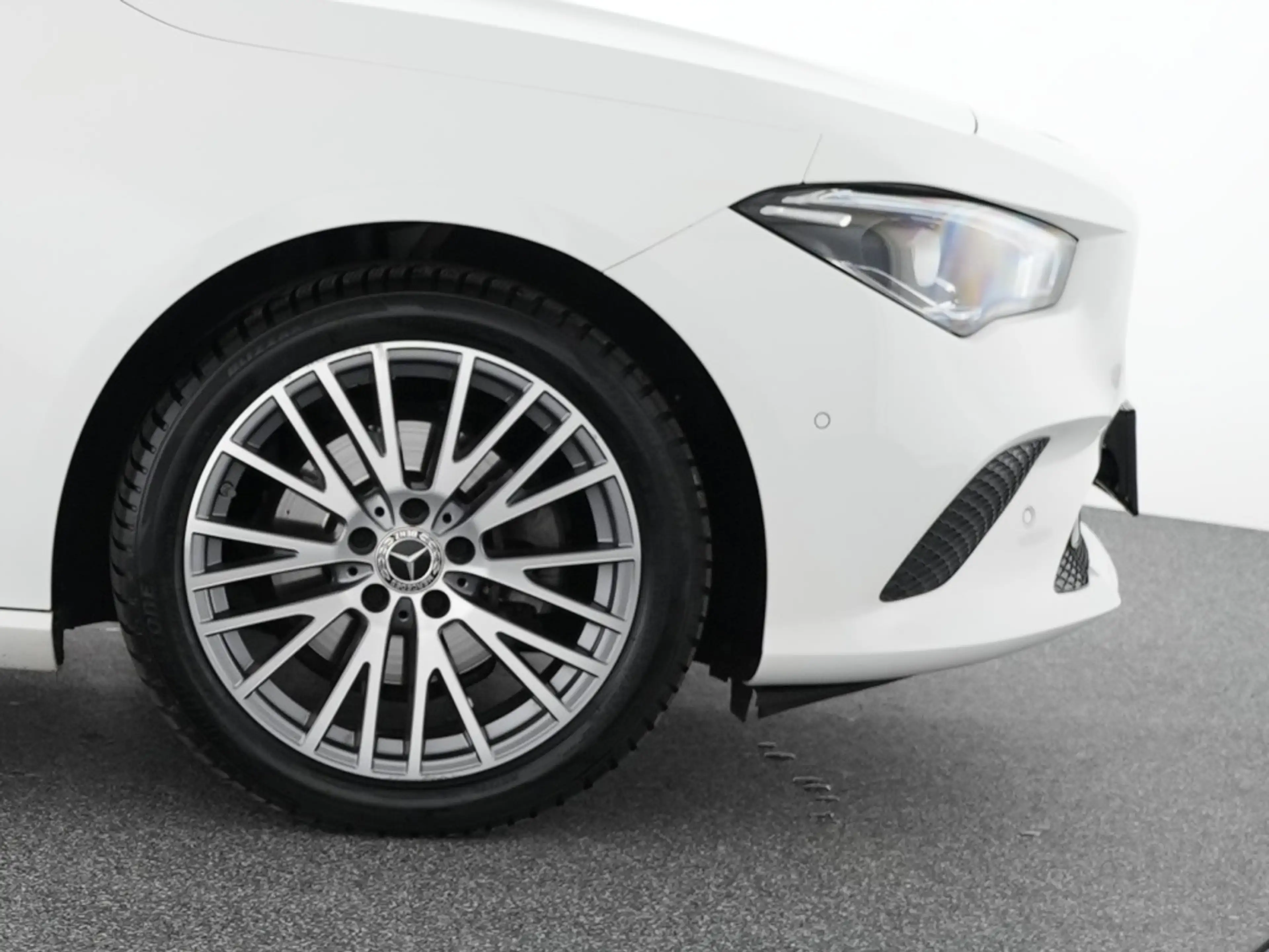 Mercedes-Benz CLA 200 Coupé Progressive Kamera LED MBUX Highend — photo 6