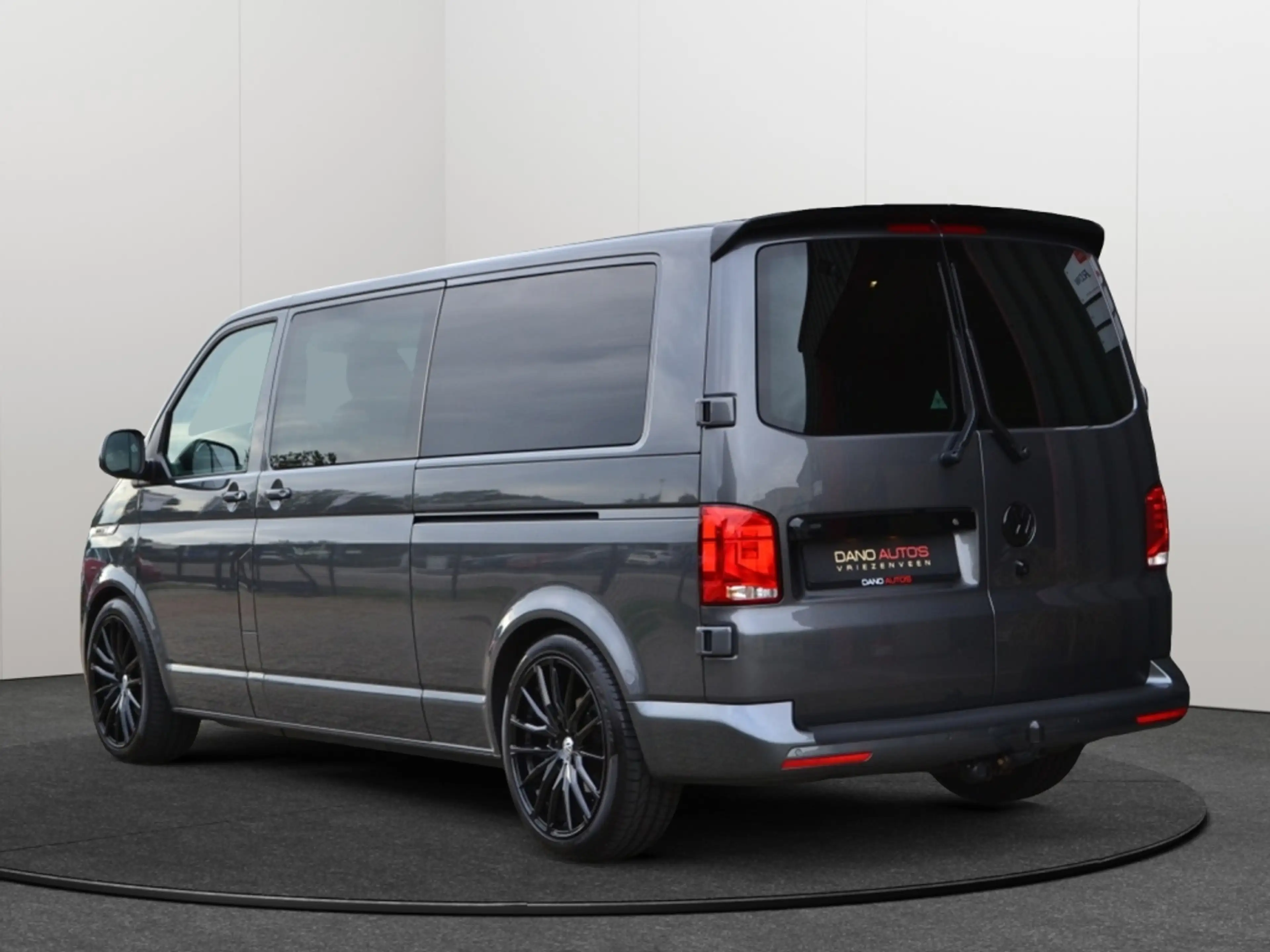 Volkswagen Transporter 2.0 TDI DSG L2H1 DC Bulli 180PK LED/Camera/20'' — photo 3