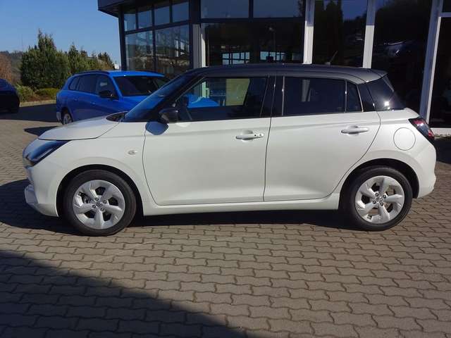 Suzuki Swift 1.2 Dualjet CVT Hybrid "Comfort"