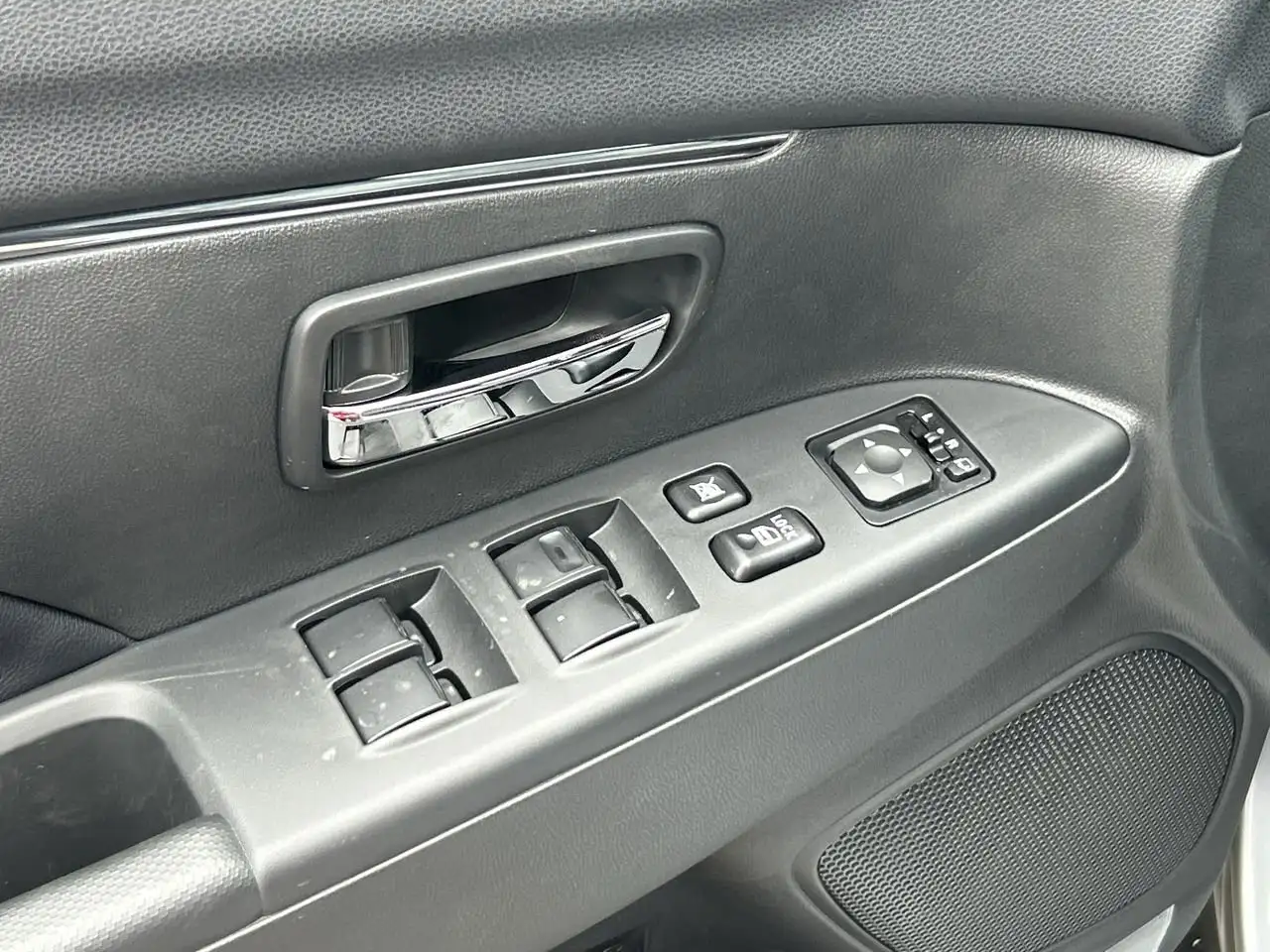 Mitsubishi RVR снимка Mitsubishi RVR
