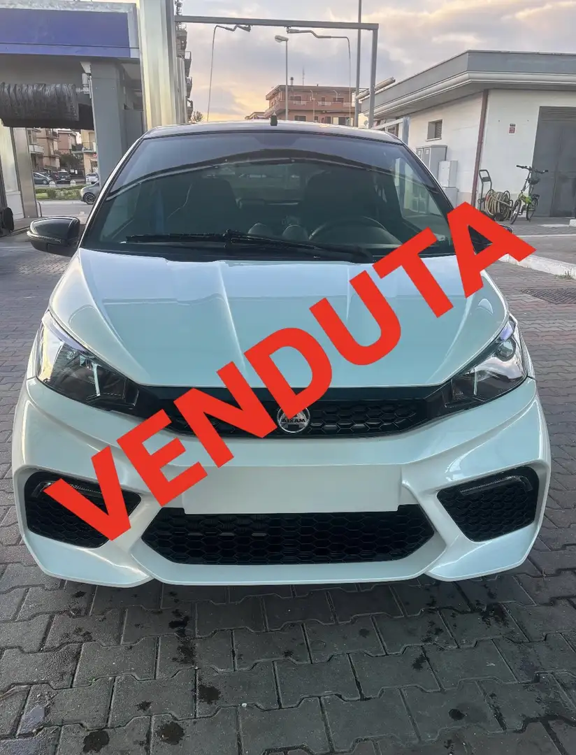 Aixam GTO GTO White - 1