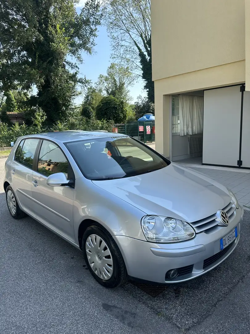 Volkswagen Golf 5p 1.6 Comfortline - 2