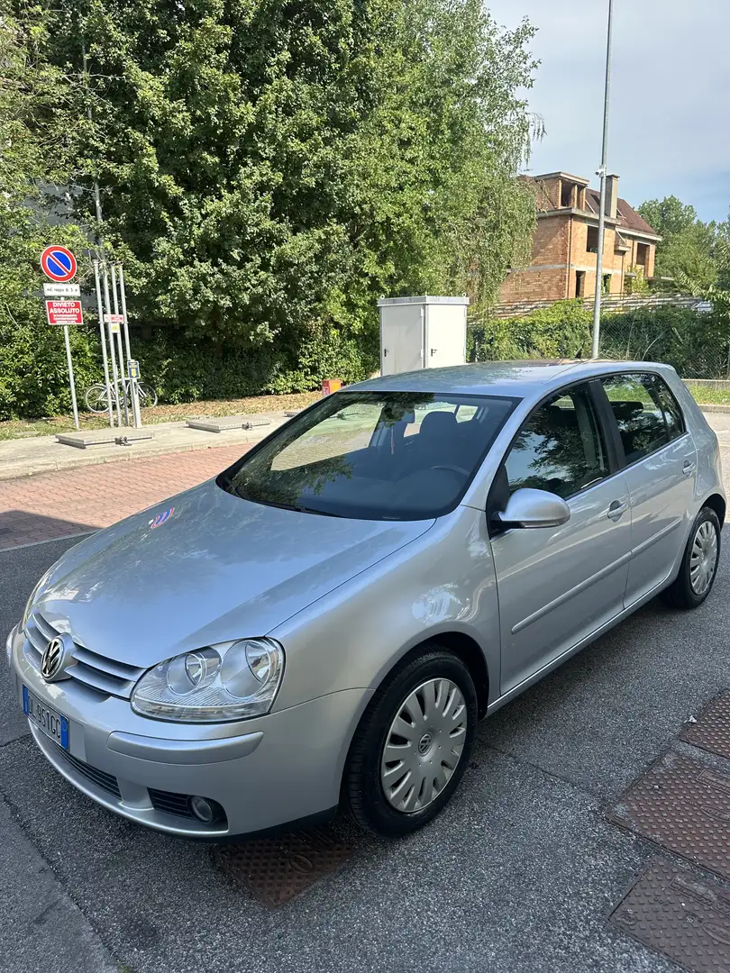 Volkswagen Golf 5p 1.6 Comfortline - 1