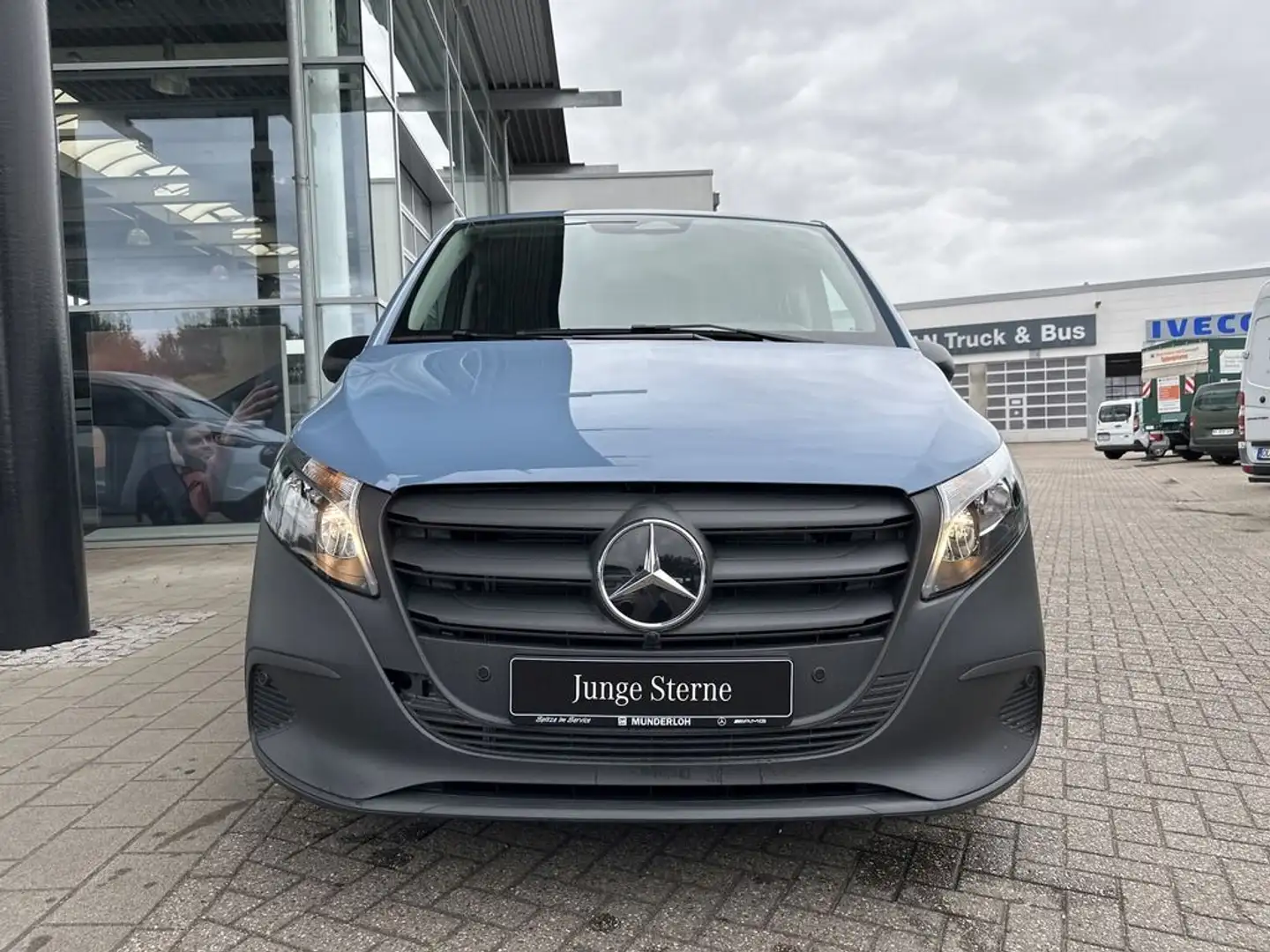 Mercedes-Benz Vito 114 CDI Tourer PRO Kompakt STANDHZG+AUTOM. Mavi - 2