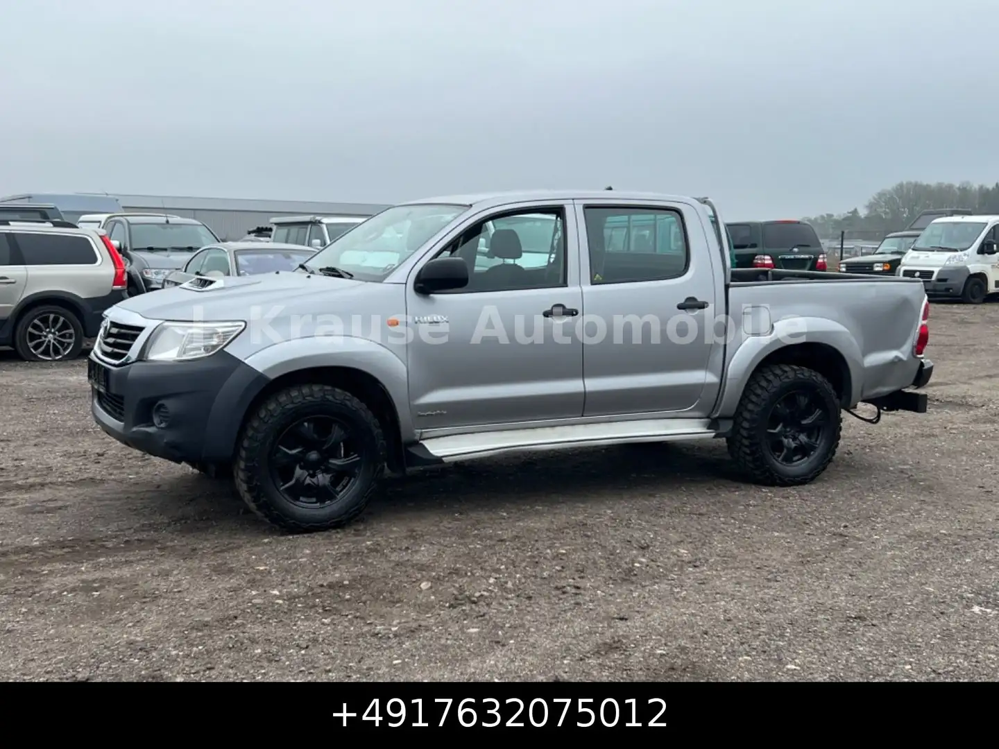 Toyota Hilux Double-Cab 4x4 SR5-Design NETTO 13000€ Silber - 2