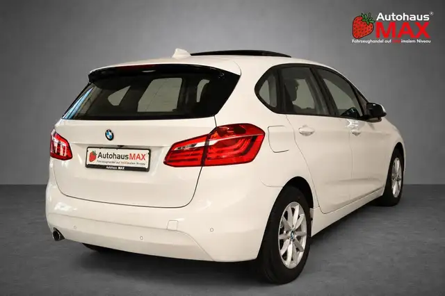 BMW 2 Series view 6