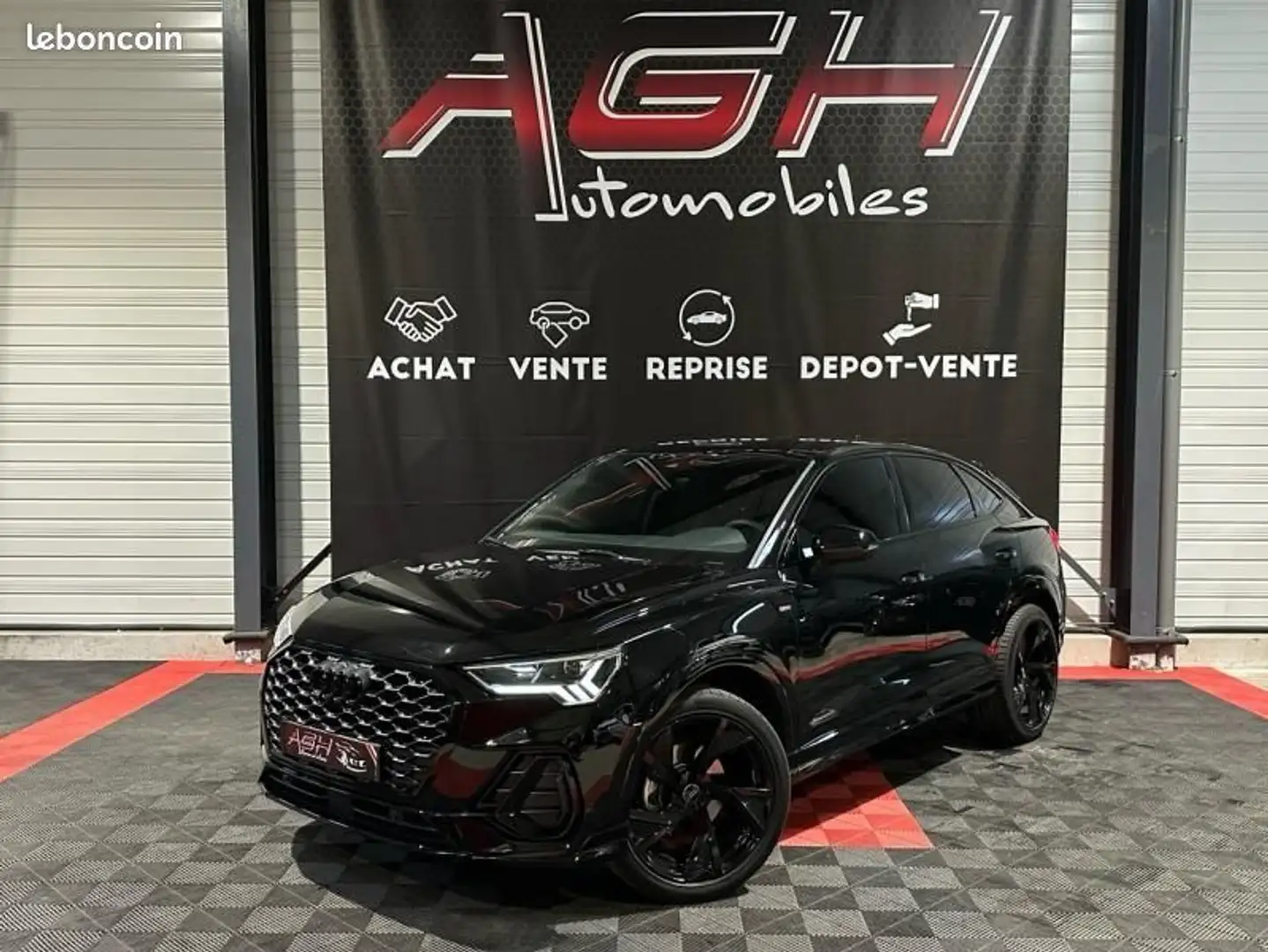 Audi Q3 35 TFSI 150ch S line tronic 7 Schwarz - 1