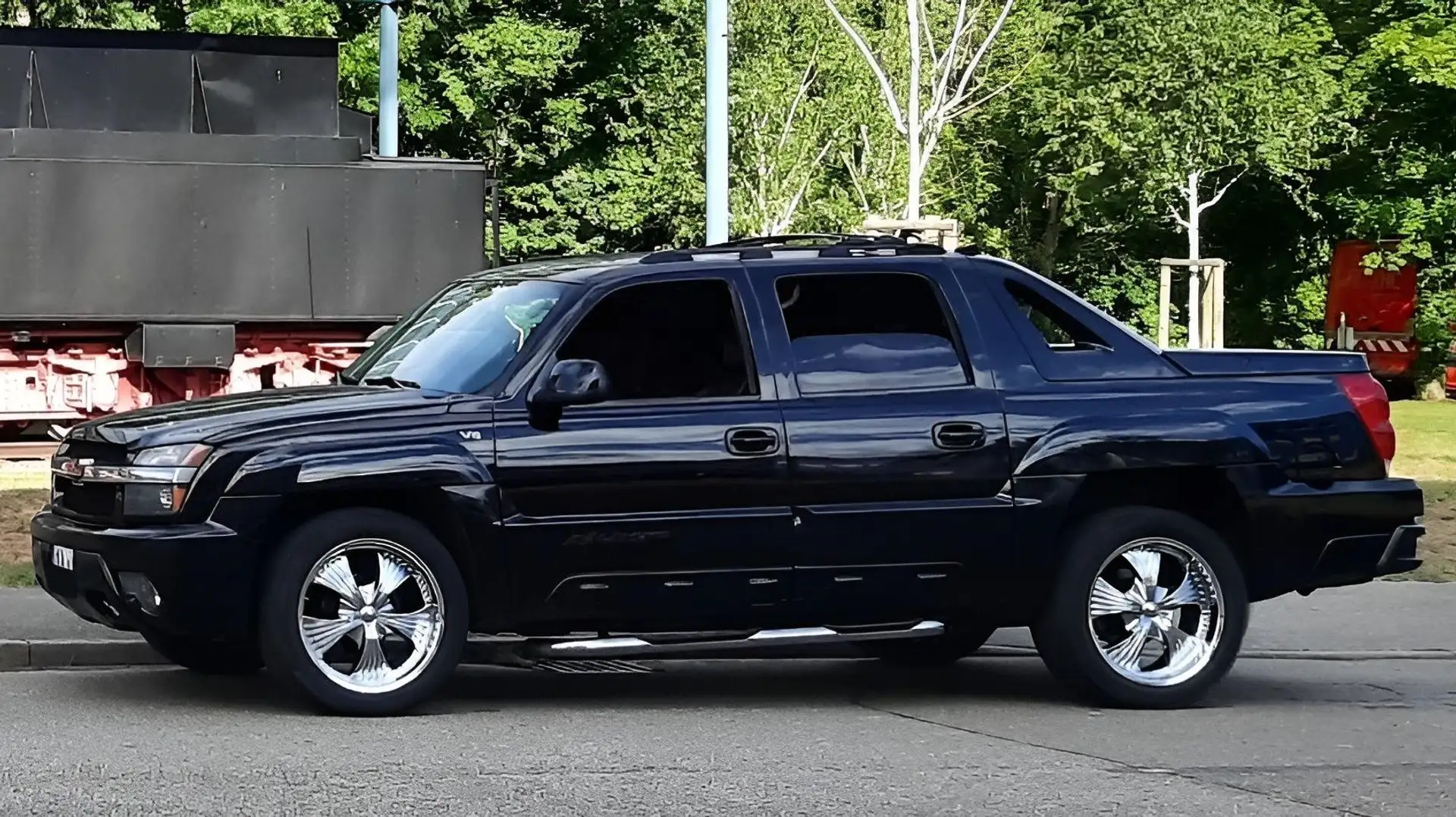 Chevrolet Avalanche Sport Edition Negro - 2