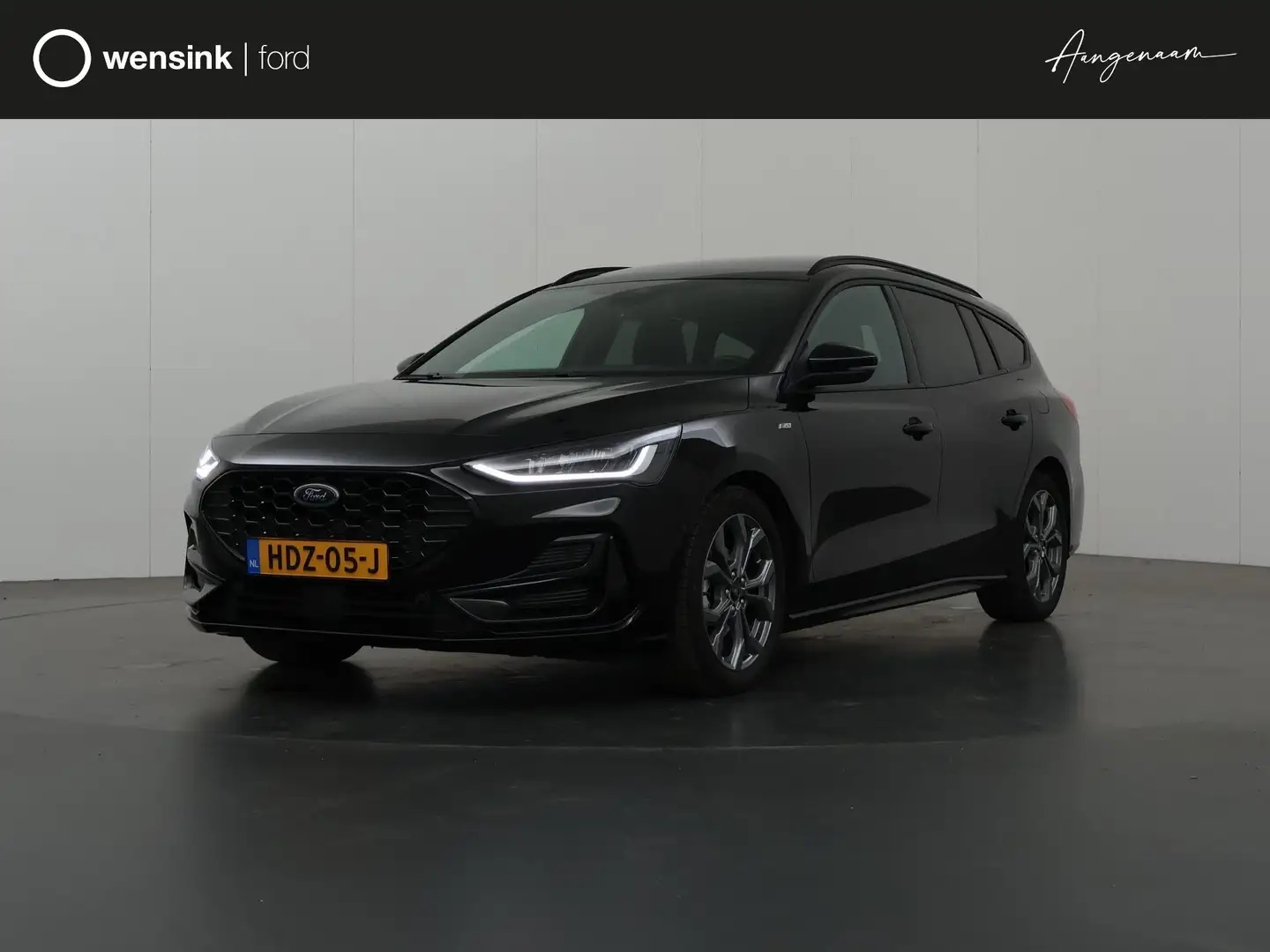 Ford Focus Wagon 1.0 EcoBoost Hybrid ST Line | Panoramadak | Zwart - 1