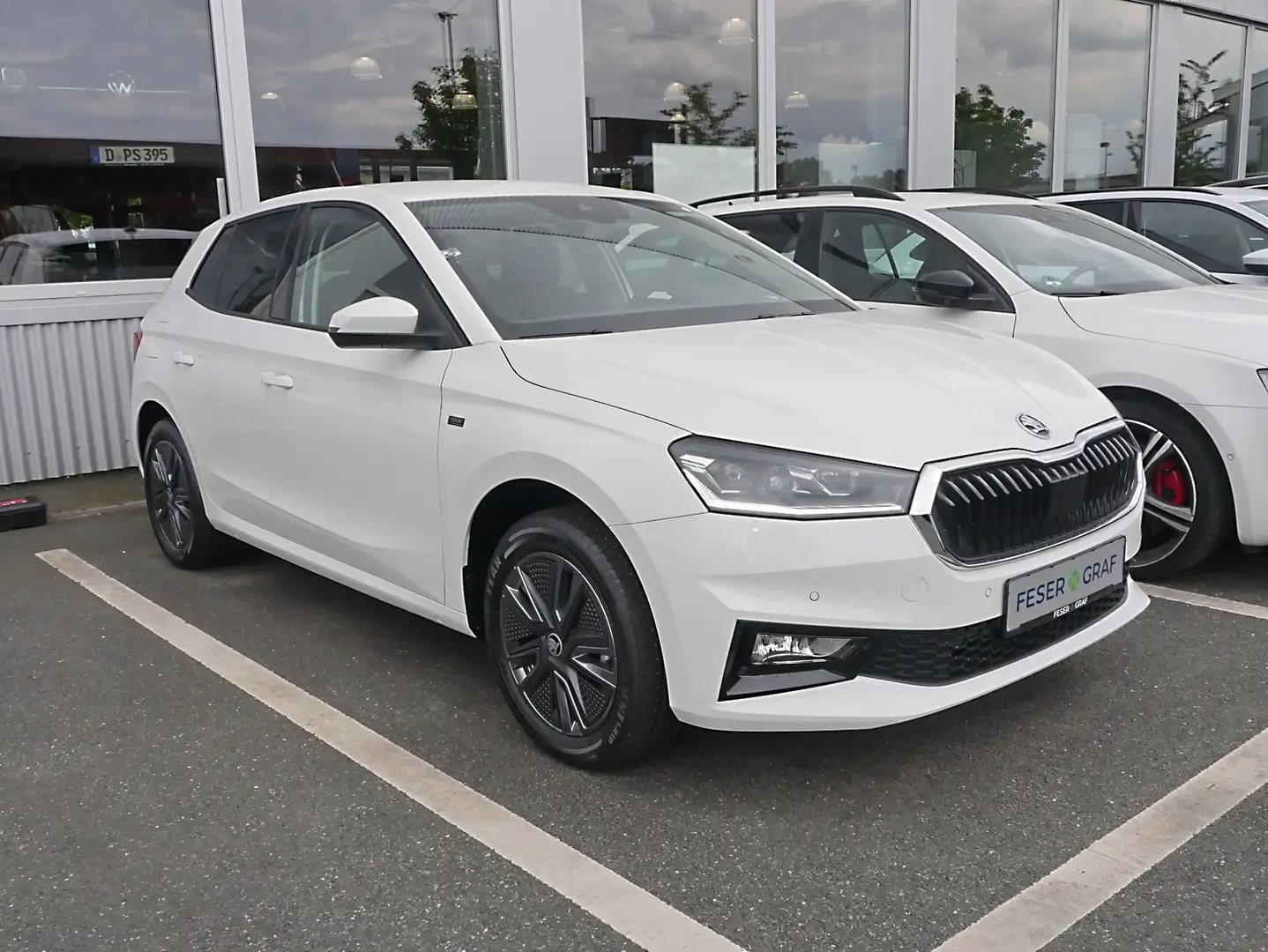 Skoda Fabia Selection 1,0l TSI * RFK SHZ TEMP LED* Weiß - 2
