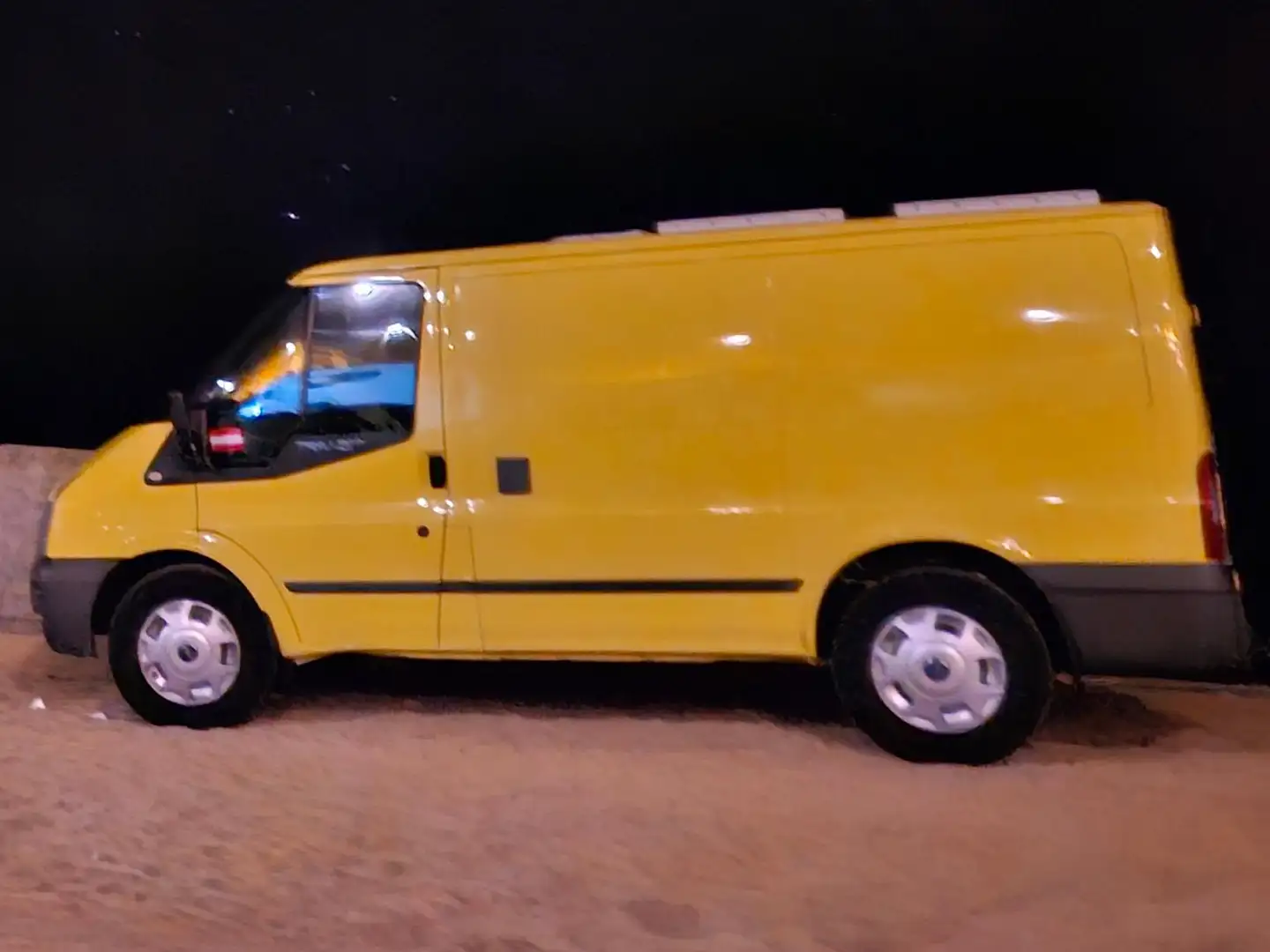 Ford Transit Transit FT 330 K Vario 4.27 2,4 TDCi Vario Gelb - 2