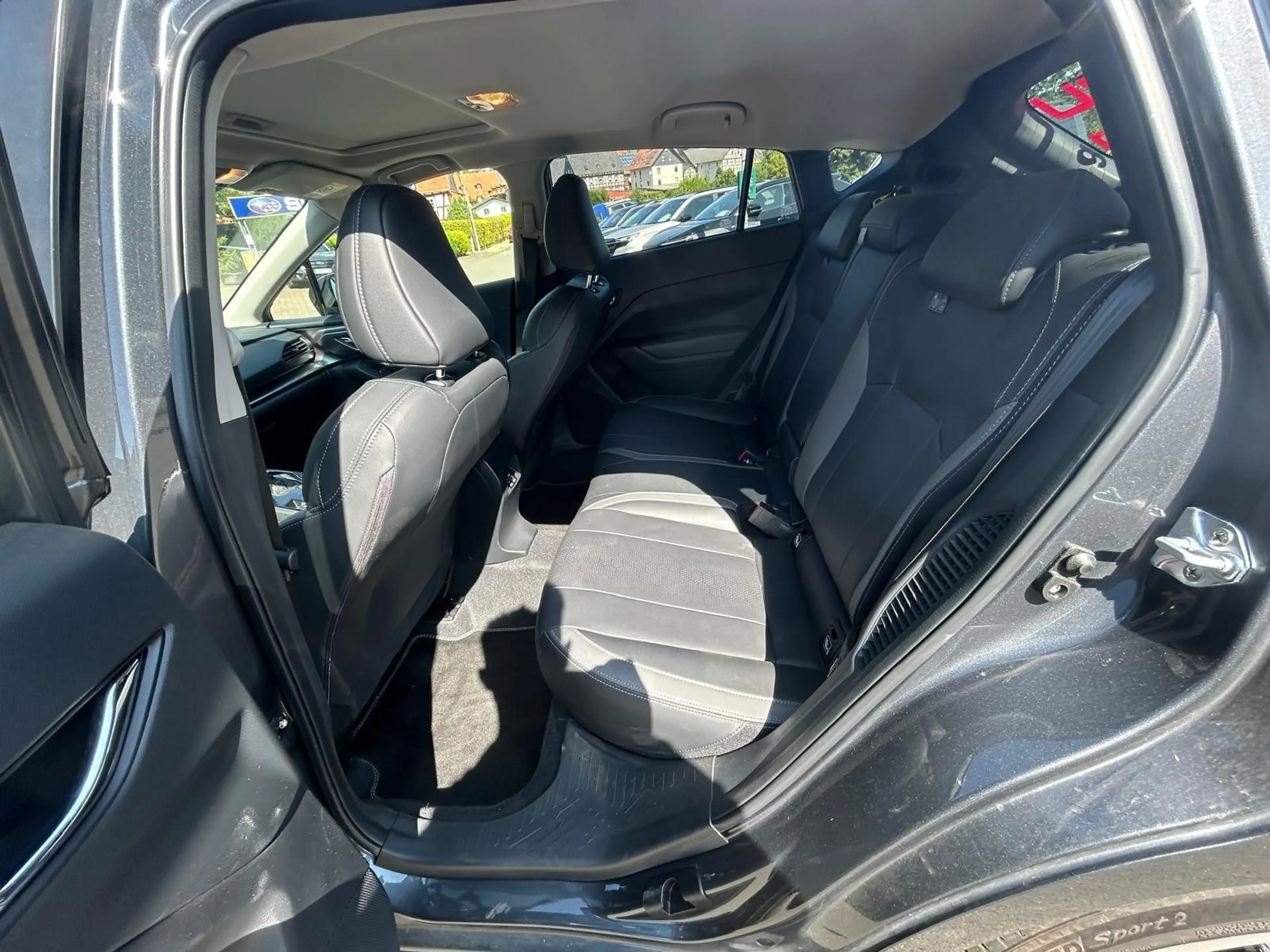 Subaru Impreza Platinum Lineatronic — photo 12