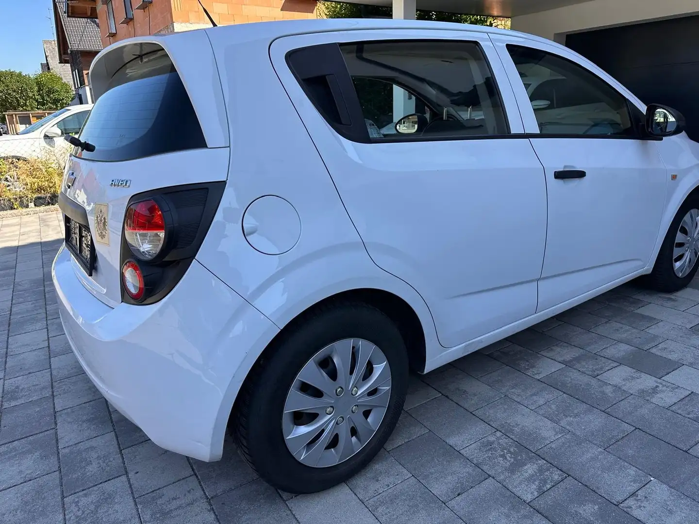 Chevrolet Aveo Aveo 1,2 LS LS Weiß - 2