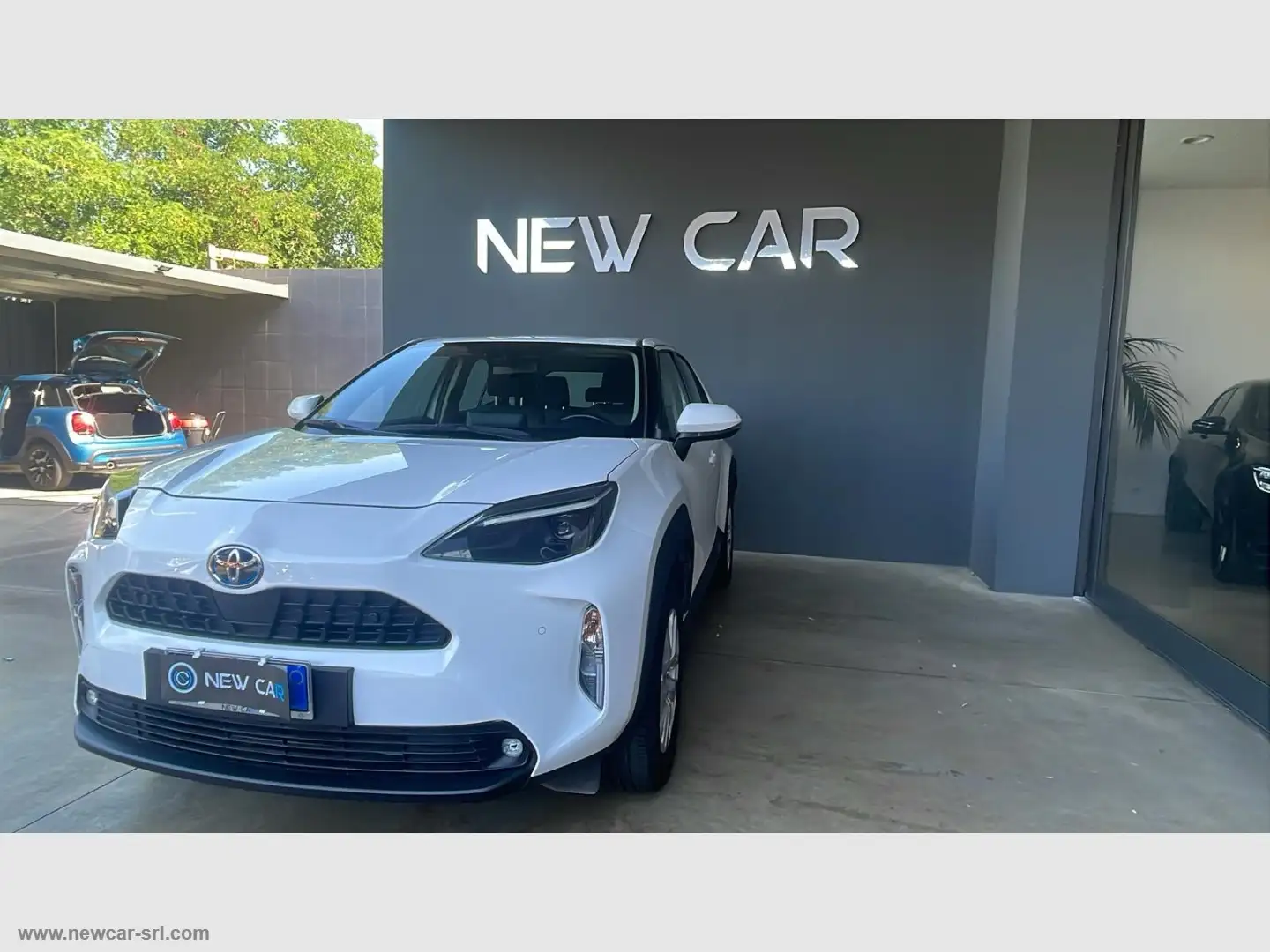 Toyota Yaris Cross 1.5 Hybrid 5p. E-CVT Busin. Bianco - 2