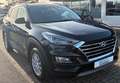 Hyundai TUCSON 1.6 CRDi 4WD Navi/Kamera/Shz Schwarz - thumbnail 1
