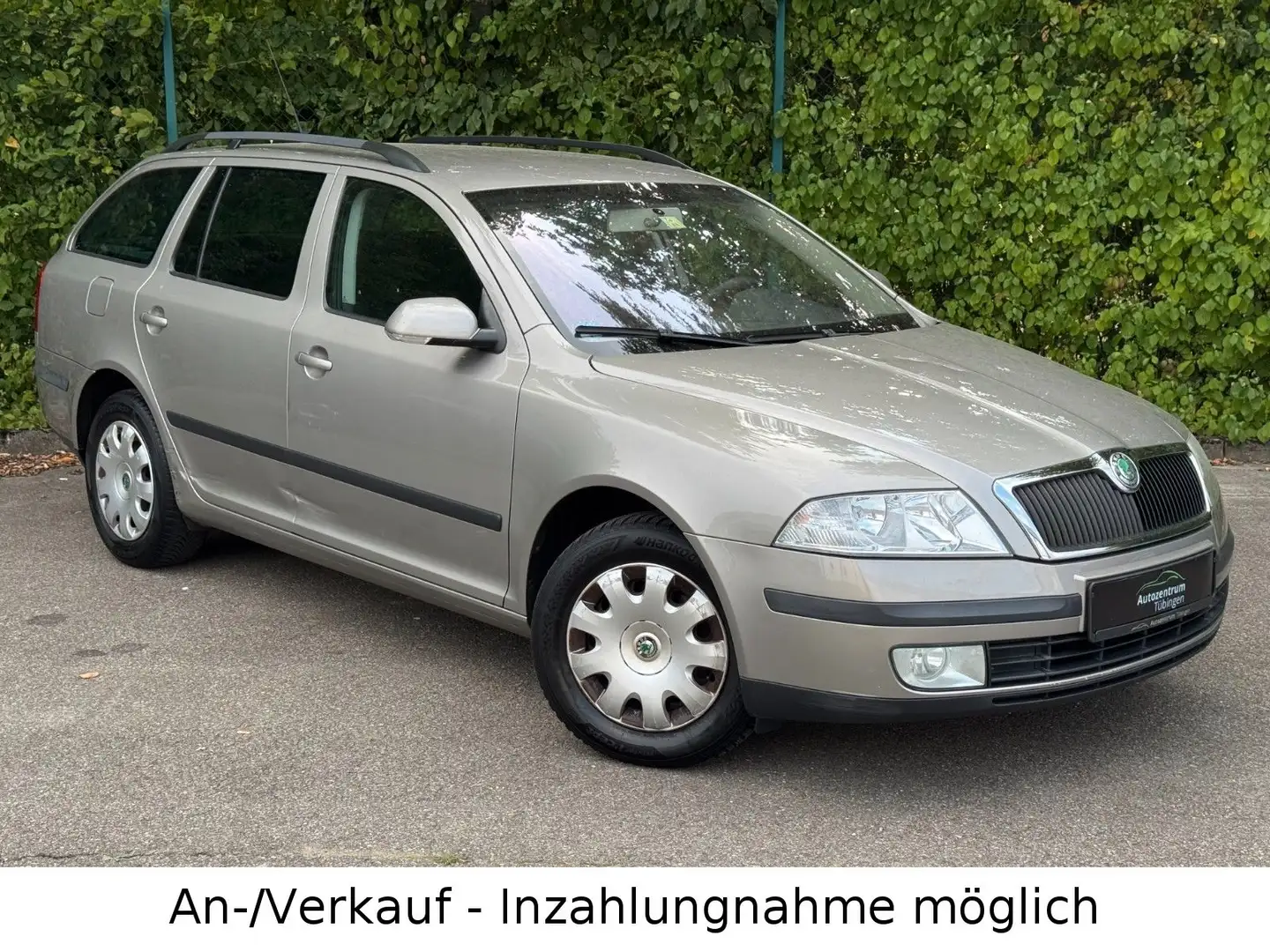 Skoda Octavia 1.8 TFSI Ambiente SHZ | TEMPO | KLIMA | Beige - 2