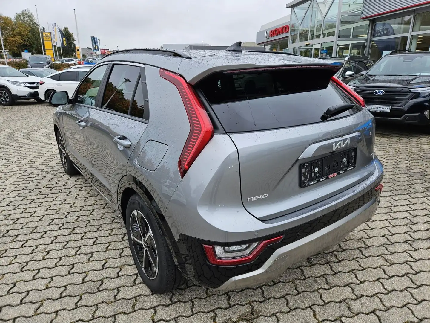 Kia Niro 1,6 Spirit Gris - 2