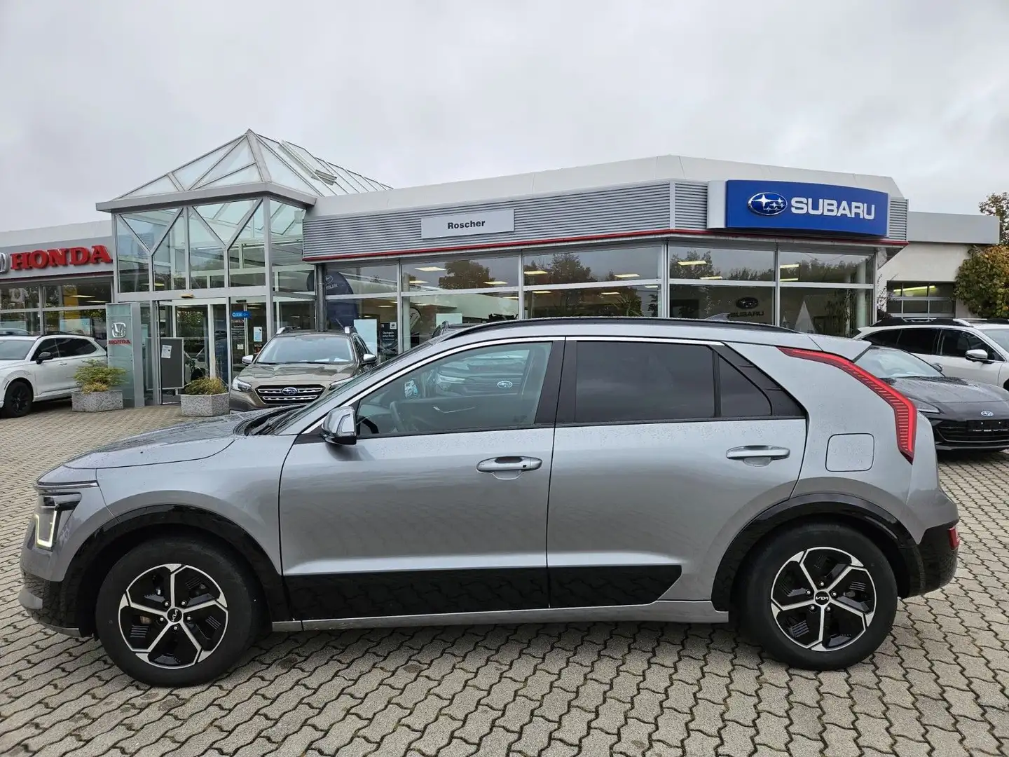 Kia Niro 1,6 Spirit Gris - 1