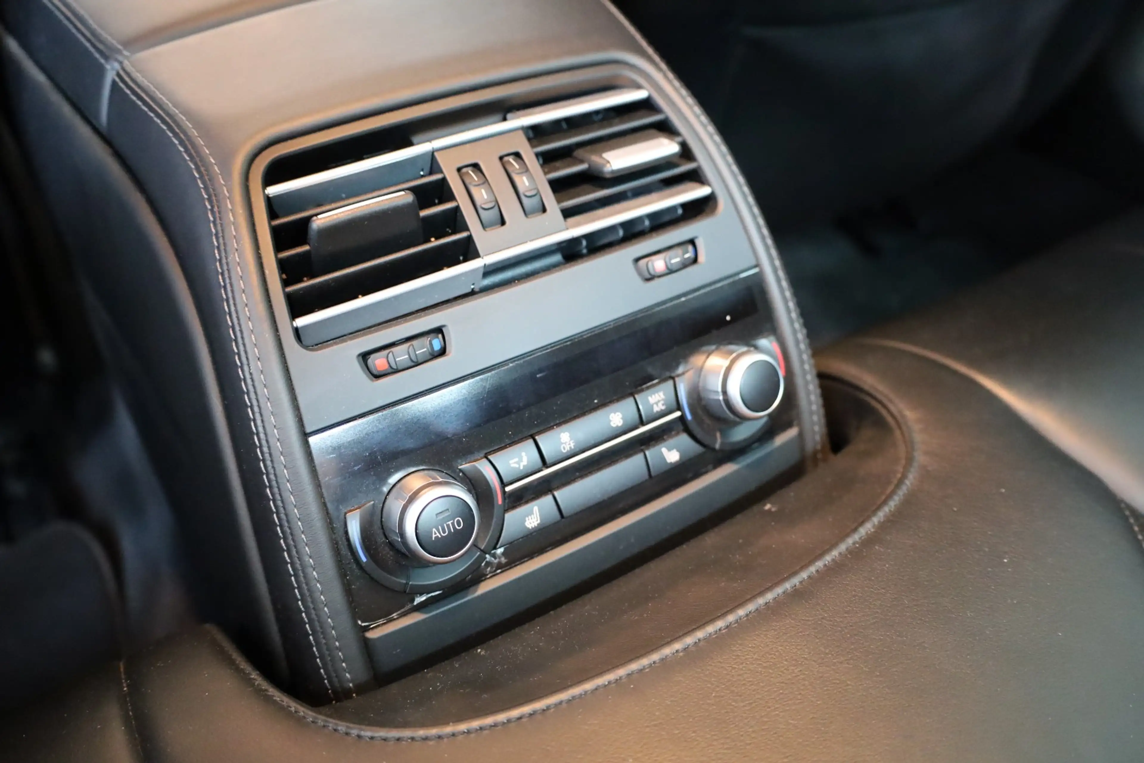 BMW M6 Competition HEAD-UP*NAVI* — photo 13