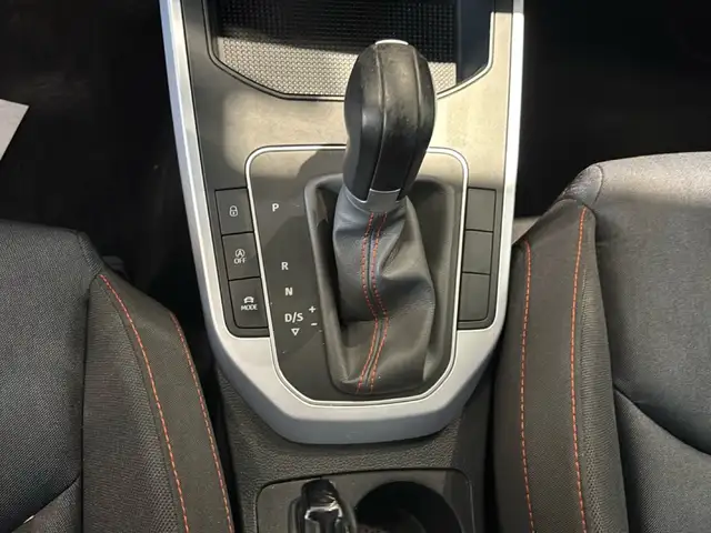 SEAT Arona view 13
