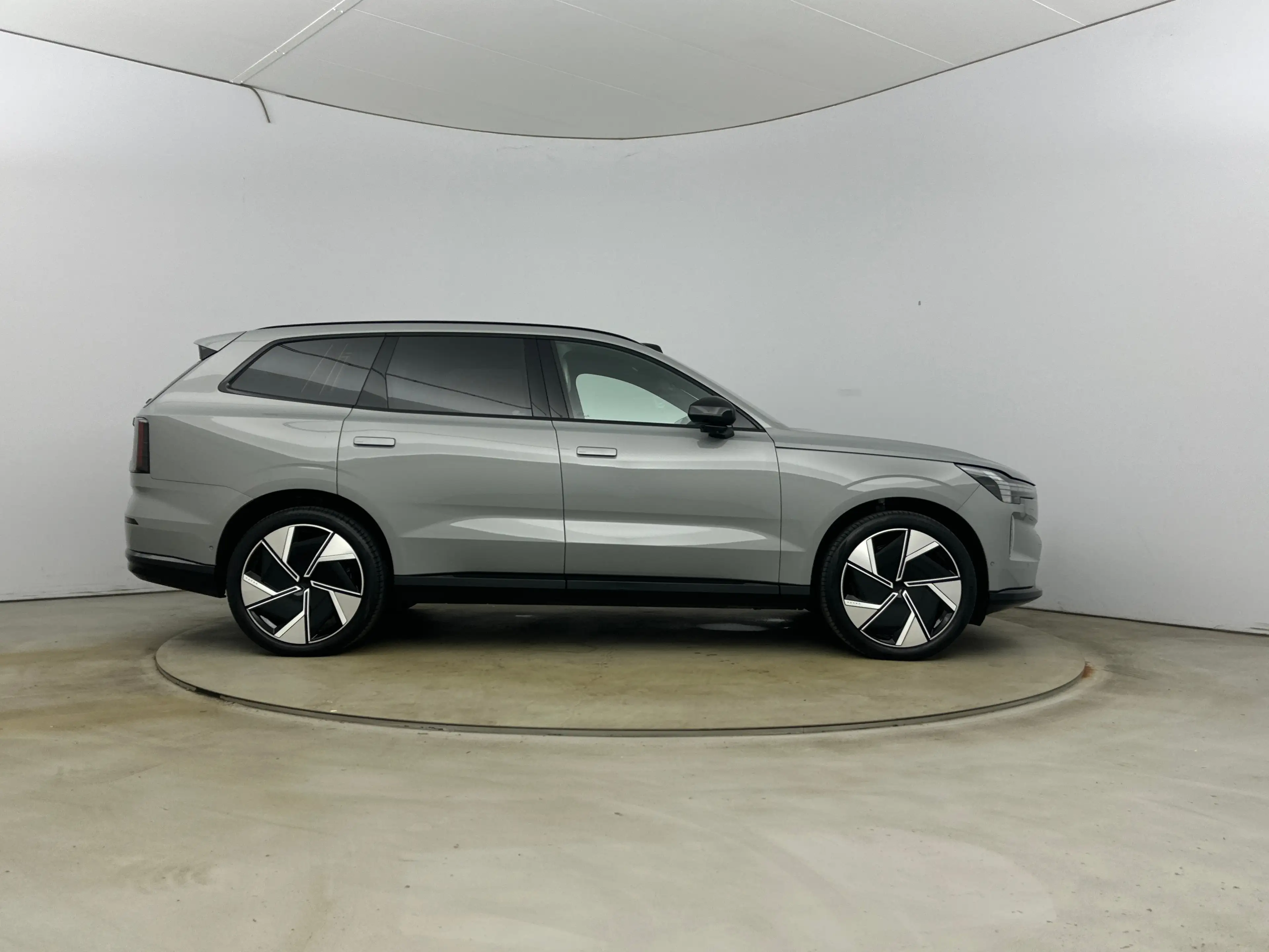 Volvo EX90 Twin Motor Performance Ultra 111kWh | NEW Core Com — photo 7