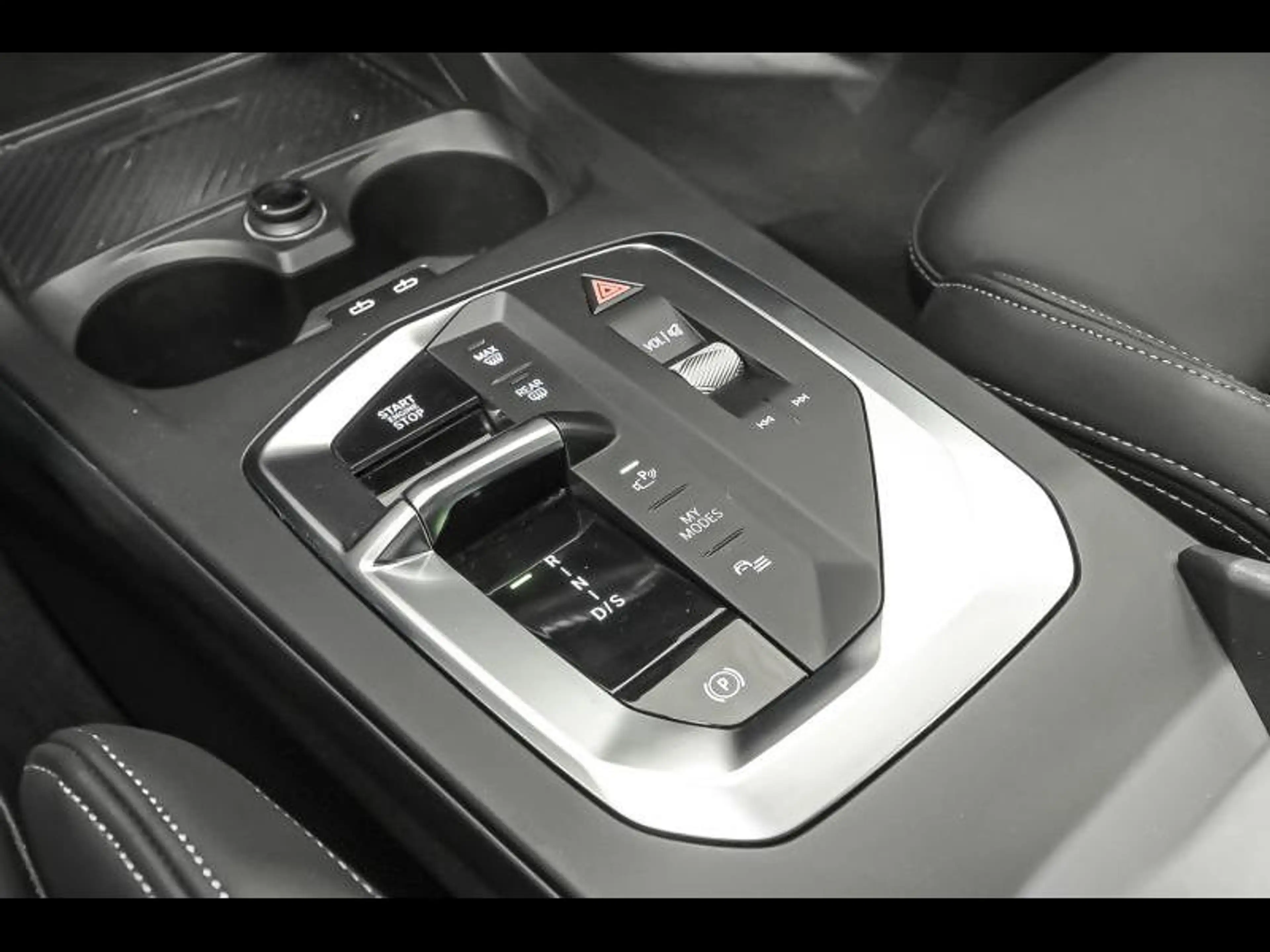 BMW 123 i xDrive - MPACKPRO|DASS+|360CAM|HUD — photo 11